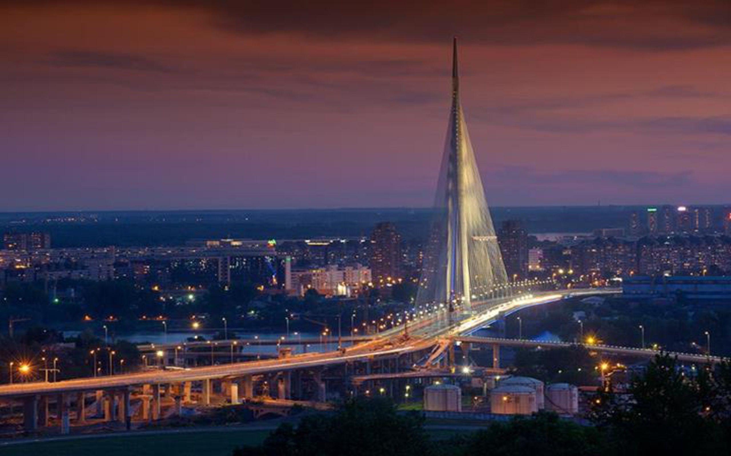 Ночным белградом. Сербия Белград. Белград Сербия мост. Ночной Белград. Мост на Ади Белград.