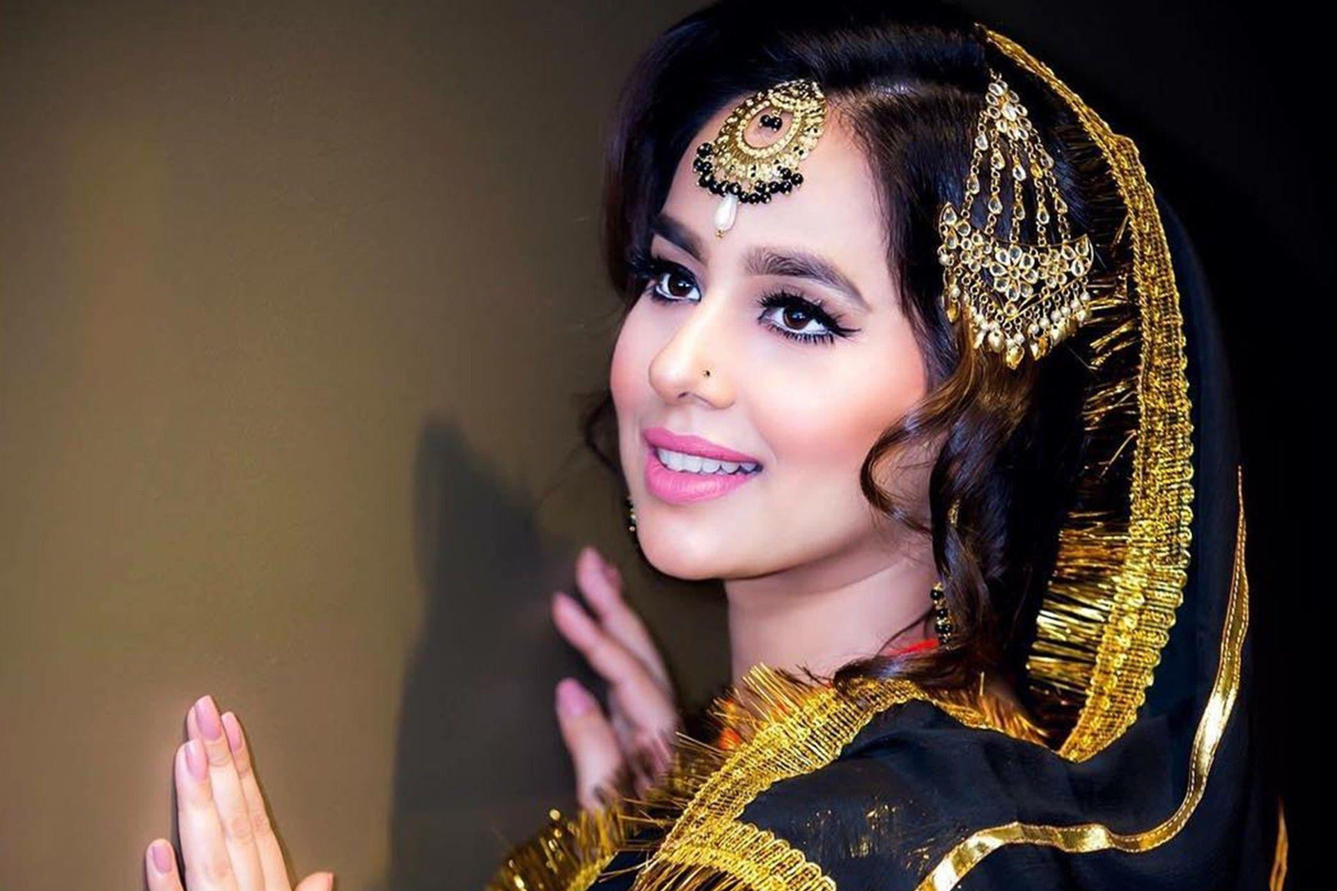 1920x1280 Sunanda Sharma HD Photo .