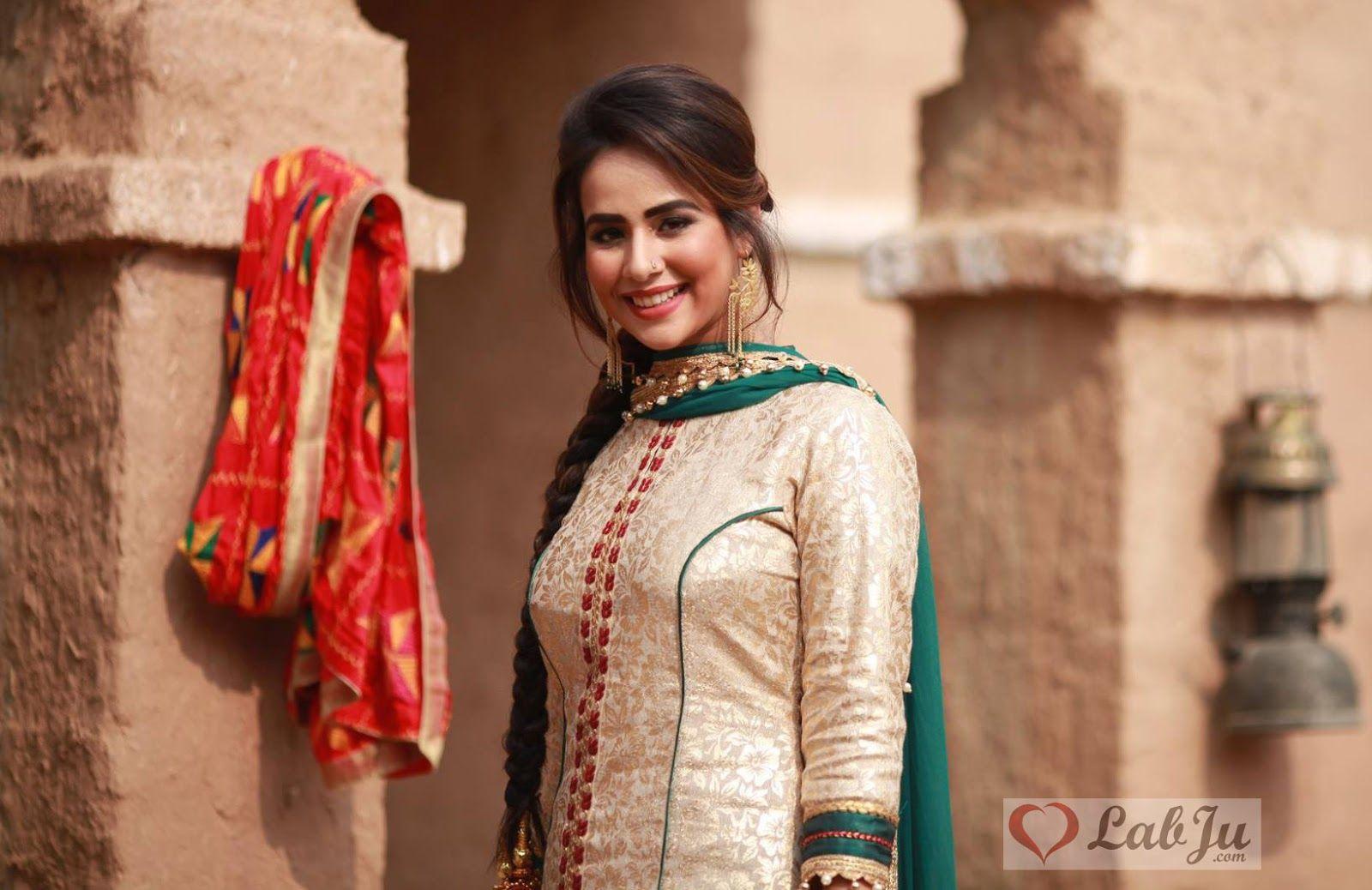 1600x1038 Sunanda Sharma Wallpaper & Photo