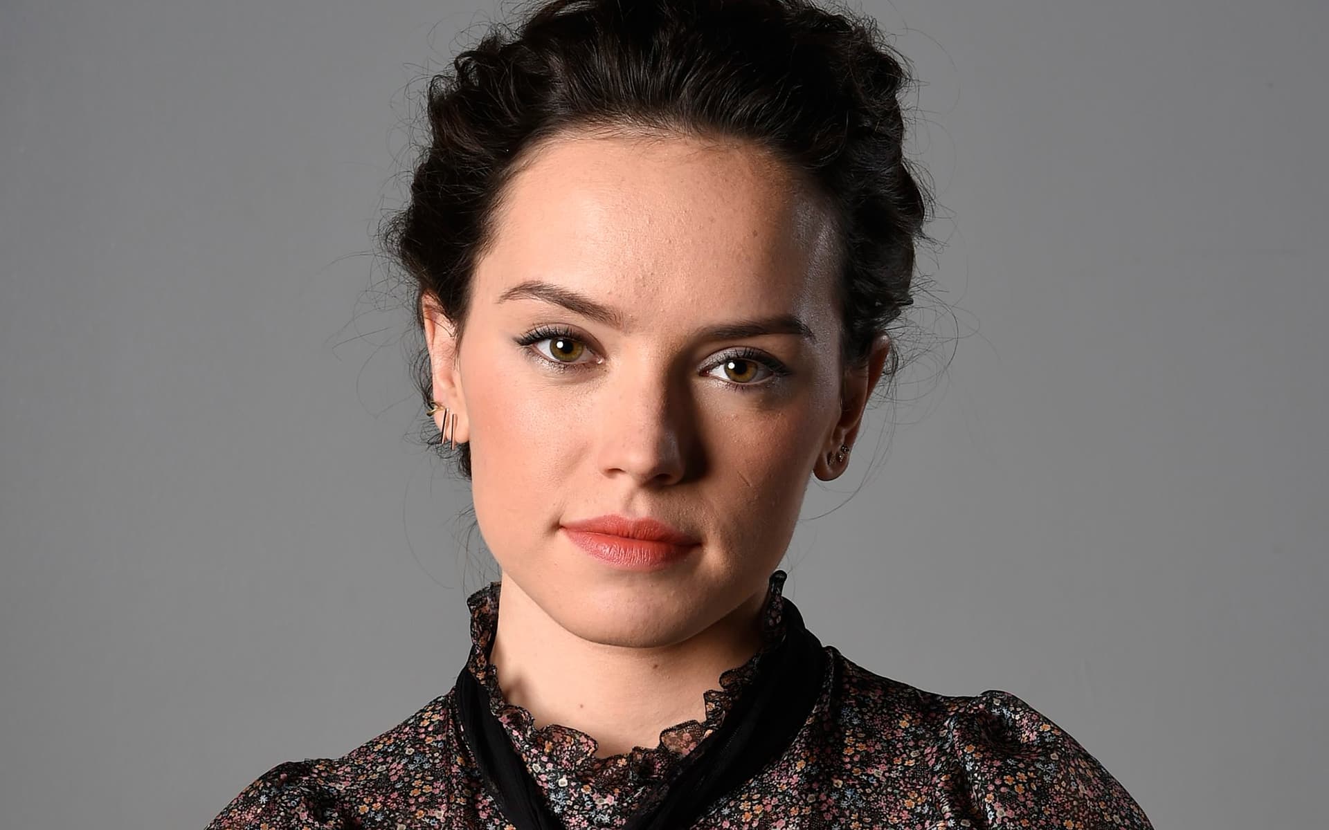Daisy Ridley HD Wallpapers Top Free Daisy Ridley HD Backgrounds — free download