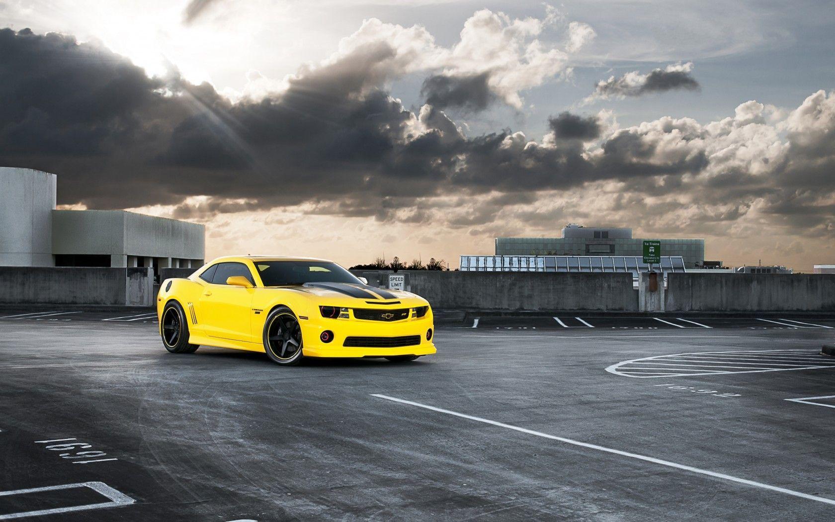 1680x1050 Yellow Camaro Wallpaper