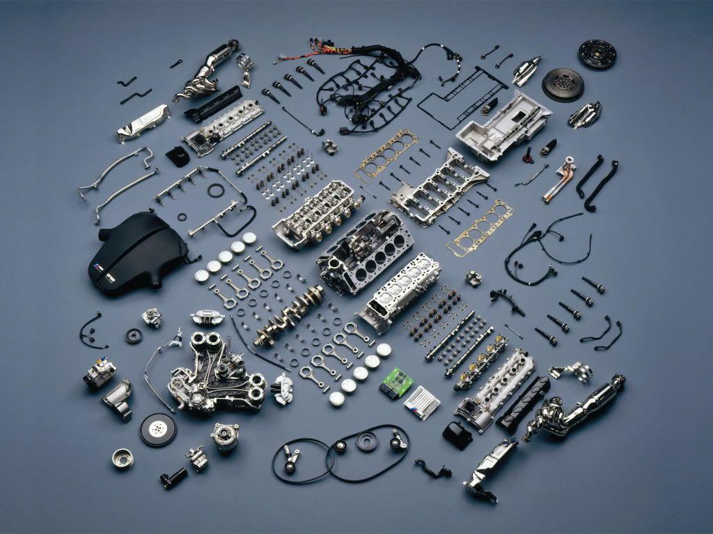1024x768 Watch how the E92 M3's V8 amazing engine was built