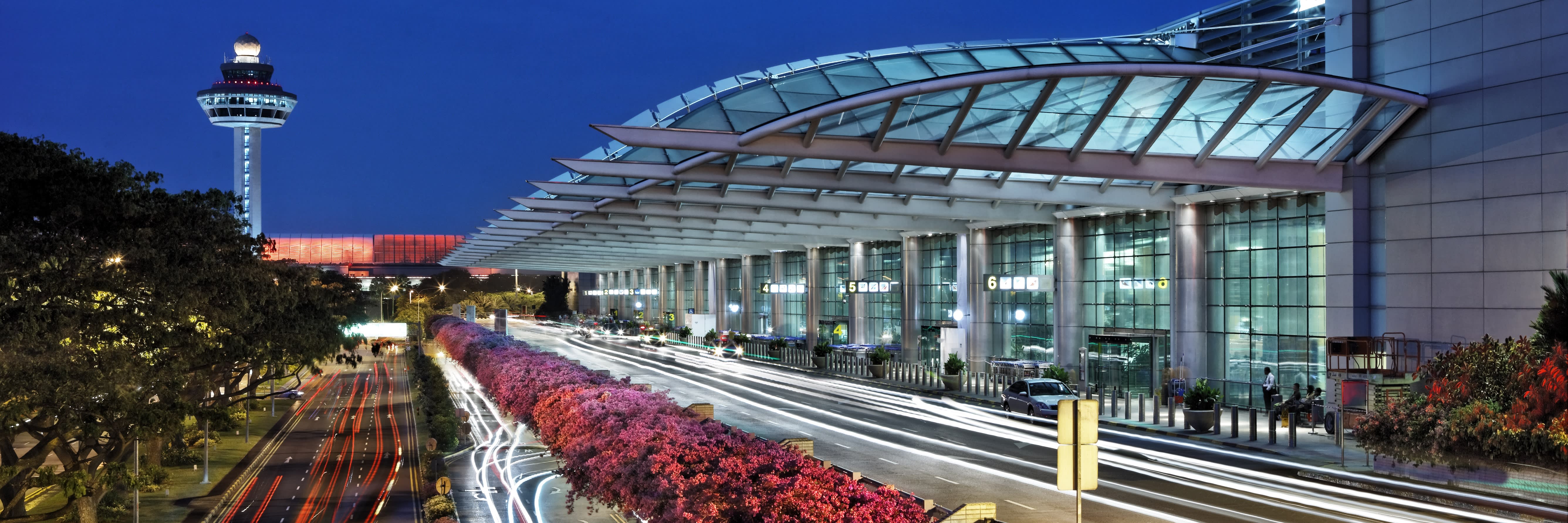 5344x1781 Singapore Airport Wallpaper