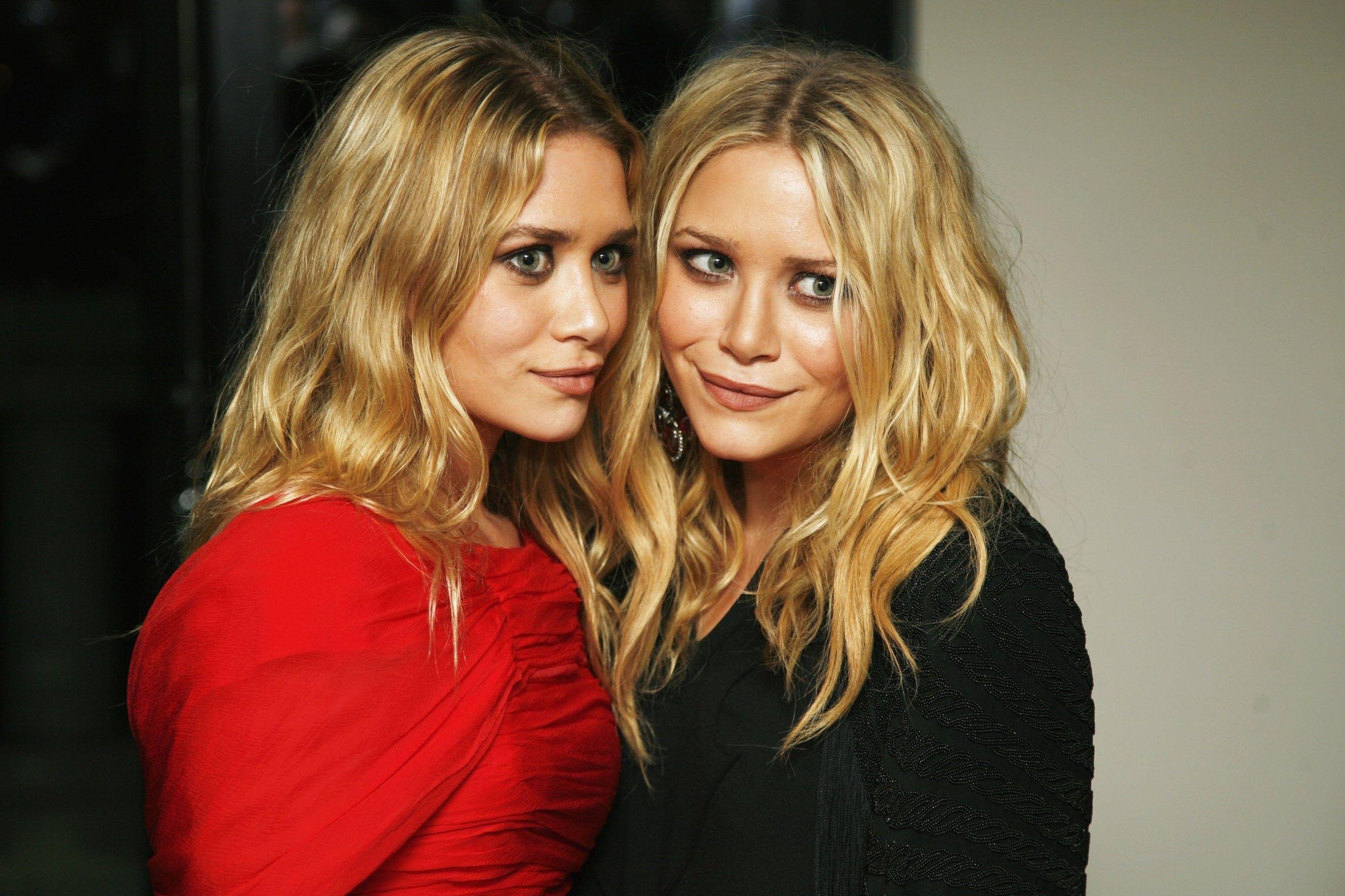 2736x1824 Mary Kate and Ashley Olsen Twins Wallpaper .