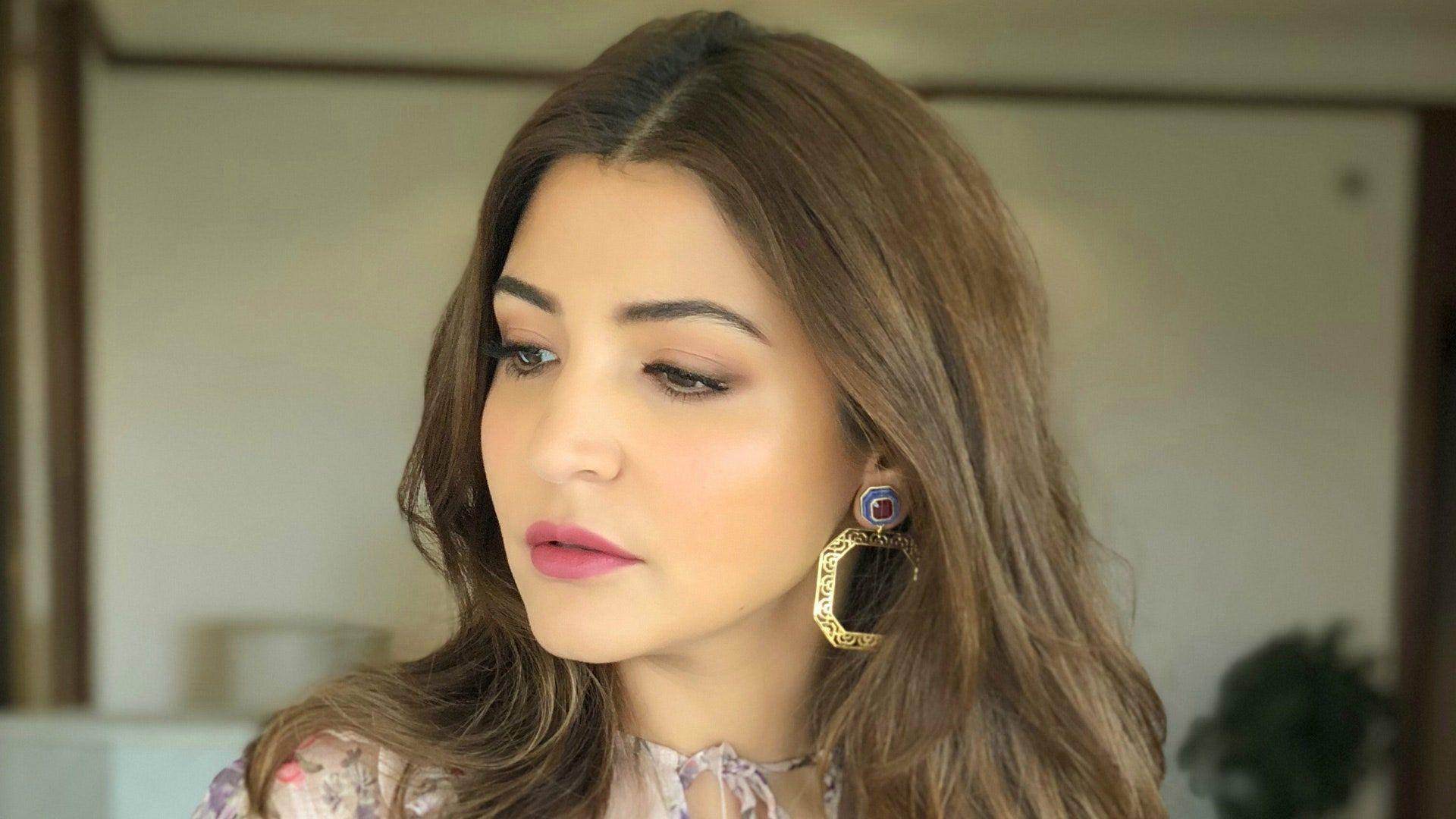 1920x1080 Anushka Sharma's soft, romantic makeup is ideal for your next brunch