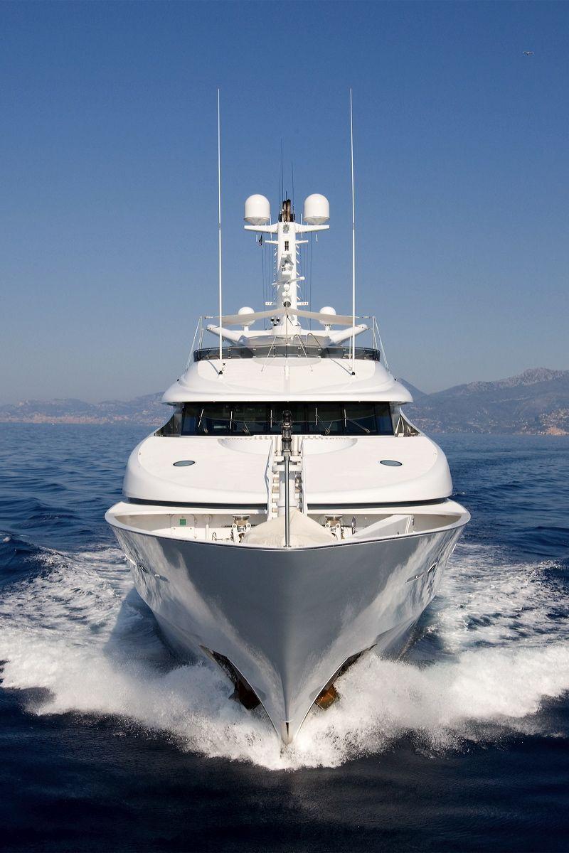 800x1200 Luxury Yachts Wallpaper