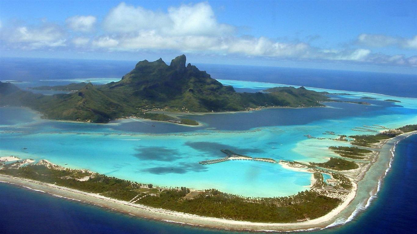 1366x768 Bora Bora Sunny Beach Landscape Wallpaper