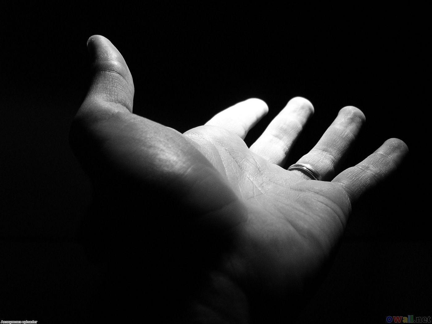 1400x1050 Couple Hand Wallpaper