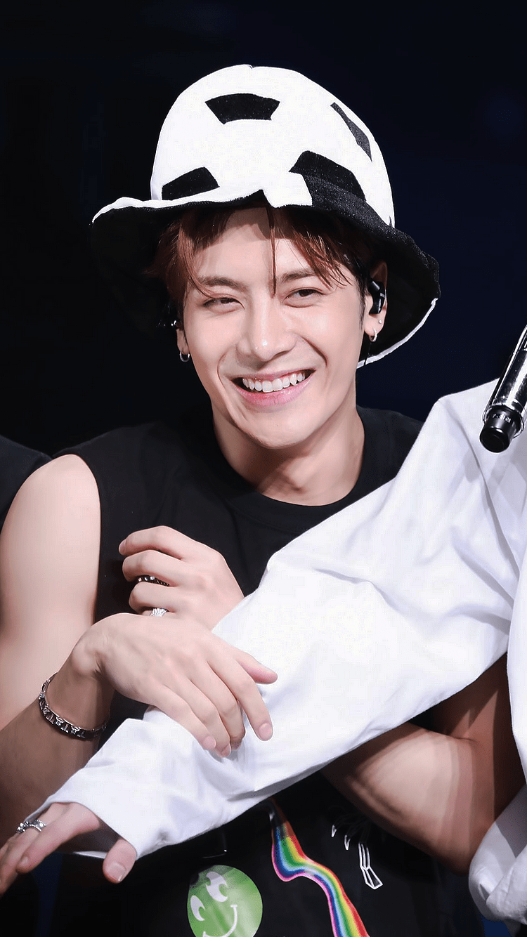 750x1334 jackson lockscreen