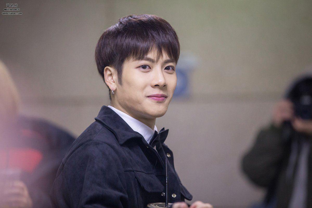 1200x800 2QMOZ7qGvsY Wang of GOT7 Wallpaper