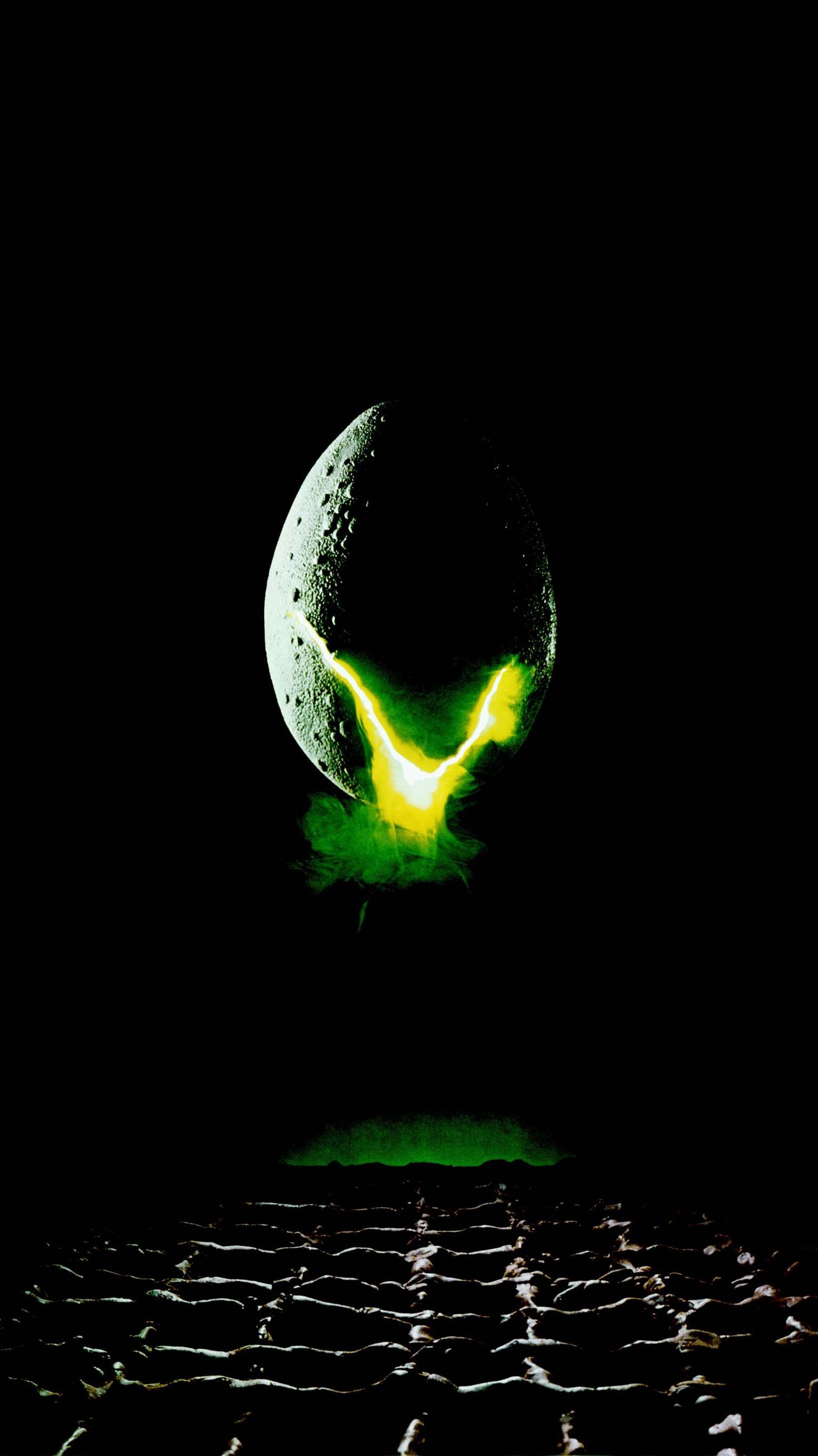 1536x2732 Green Alien Wallpaper