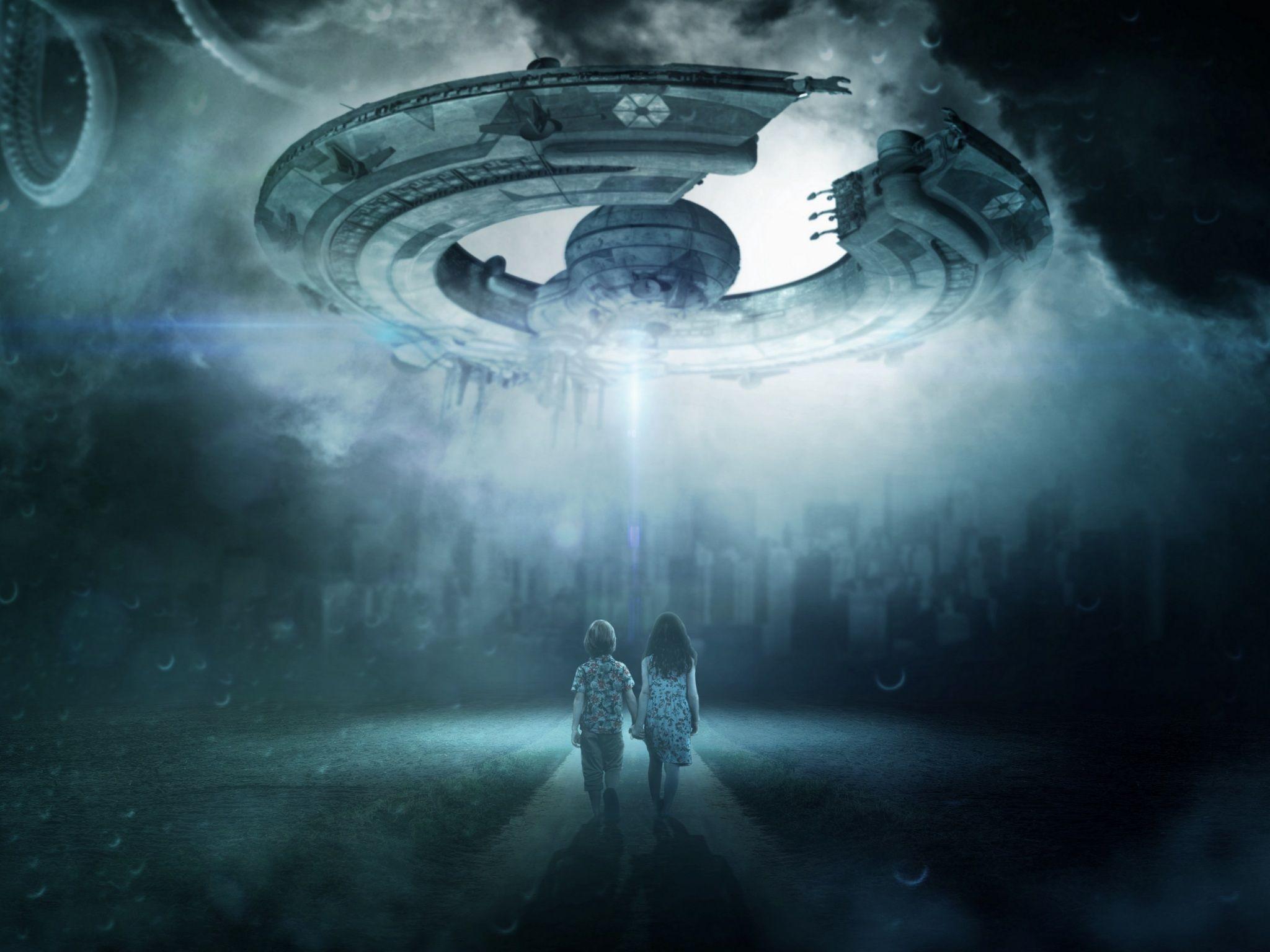 2048x1536 Wallpaper 4k ufo, children, space ship, photohop, futuristic 4k Children, space ship, UFO
