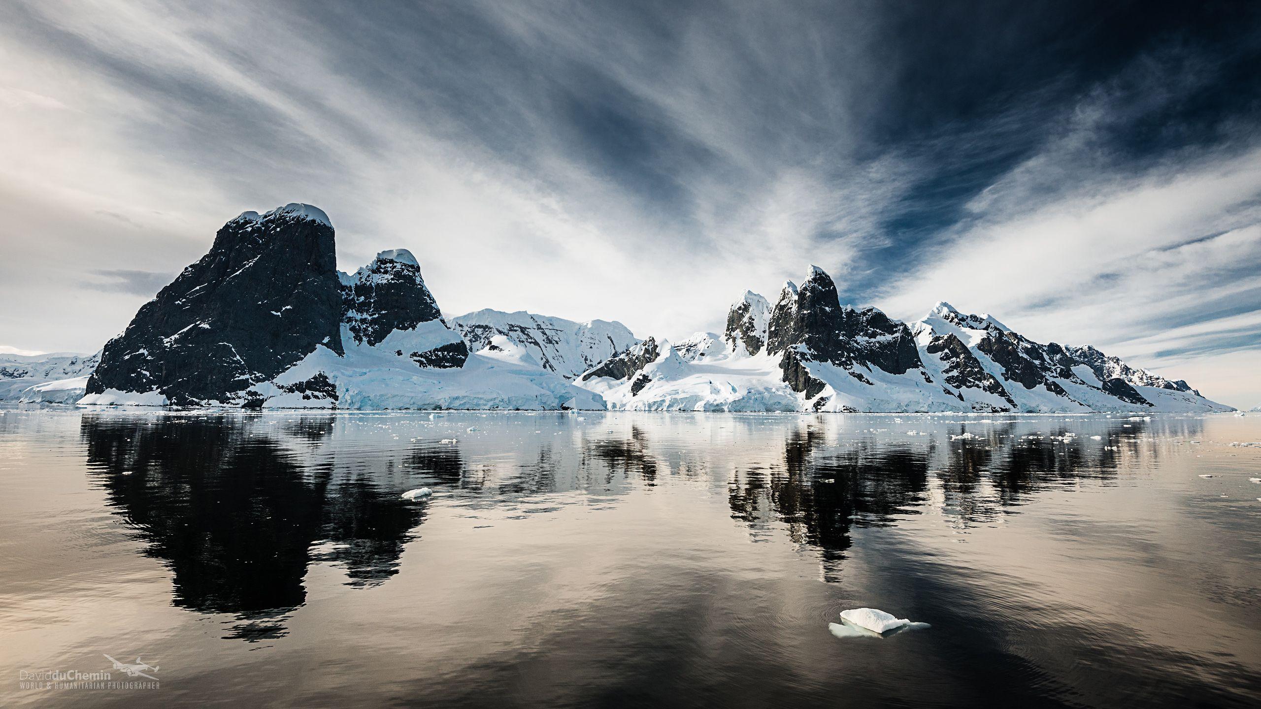 2560x1440 Antarctica Desktop Wallpaper