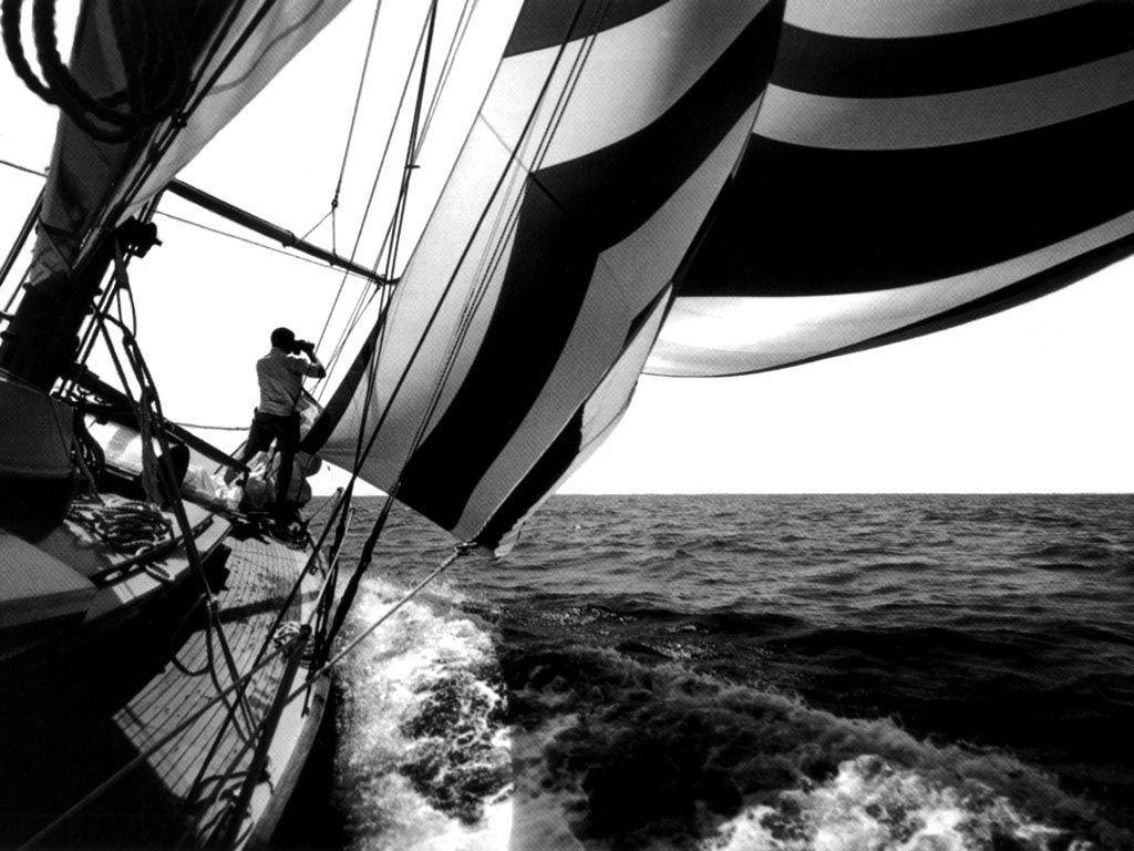 1024x768 Sailing Wallpaper