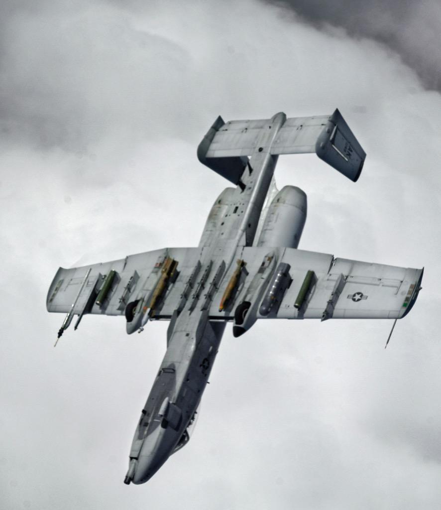 886x1024 A 10 Thunderbolt Wallpaper For Android