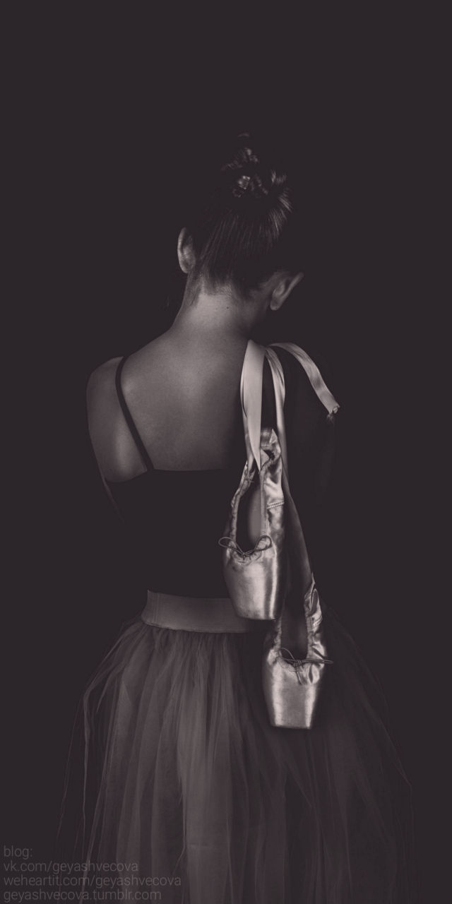640x1280 Girly Black Wallpaper