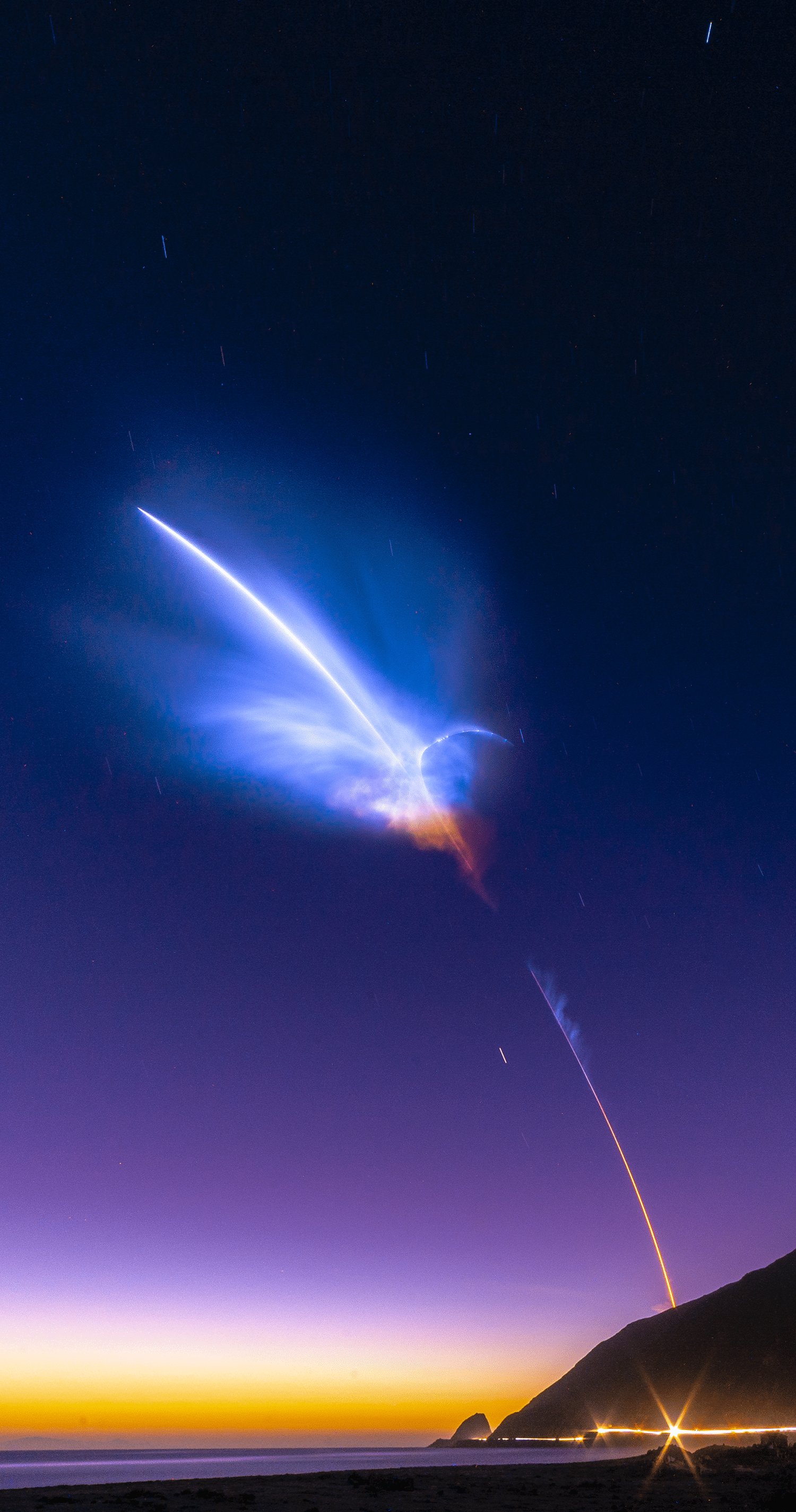 1500x2850 SpaceX first Falcon9 Westcoast landing.[1500x2850][OC]. Фоновые изображения, Фотографии