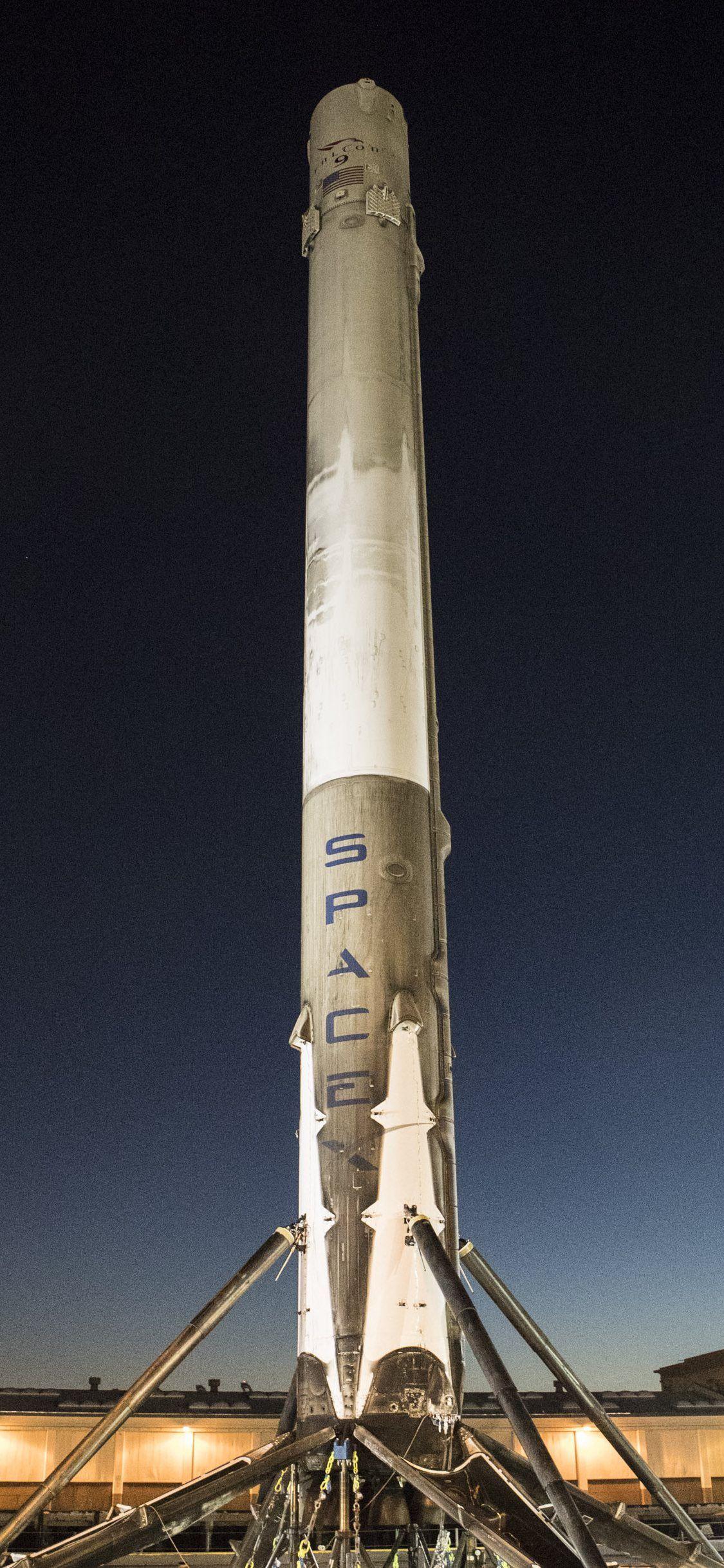 1125x2436 SpaceX Rocket iPhone Wallpaper .