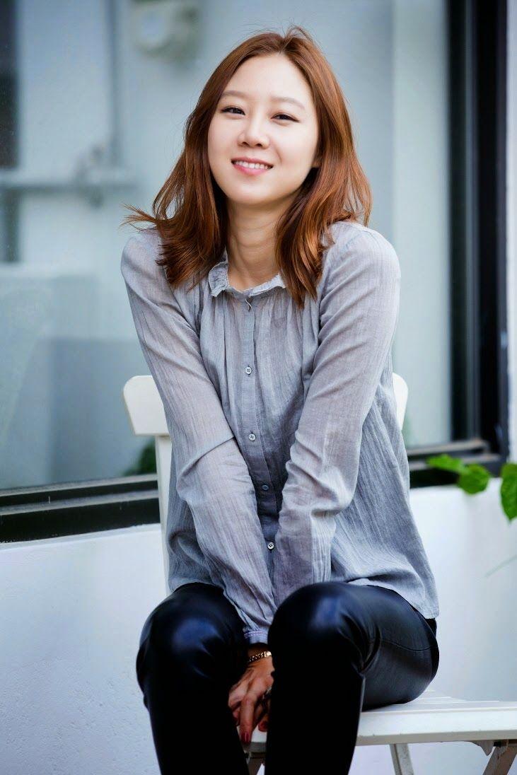 731x1096 Valentines Wallpaper Gong Hyo Jin Beautiful HD Wallpaper Free
