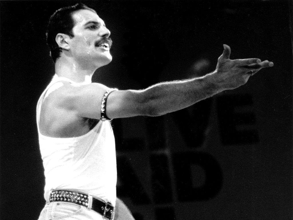 1024x768 Freddie Mercury Wallpaper Live Aid .