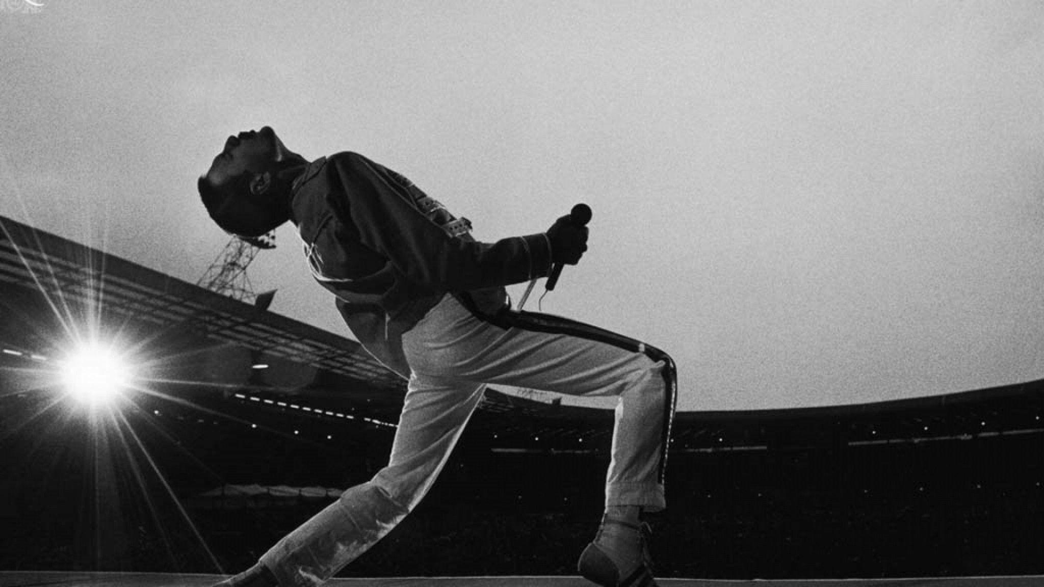 2048x1152 Freddie Mercury Wallpaper background picture