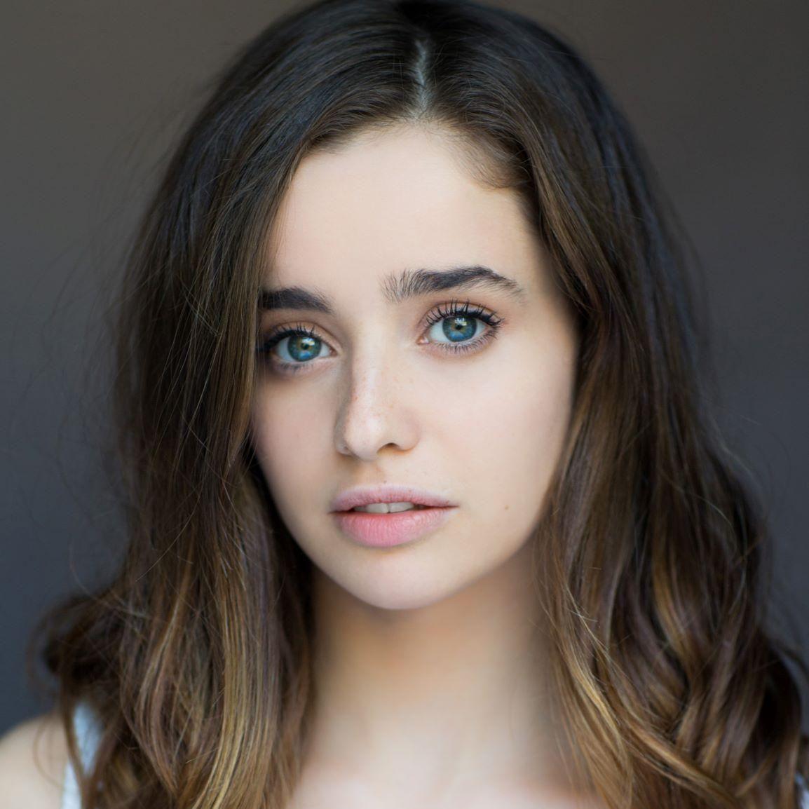 1154x1154 holly earl