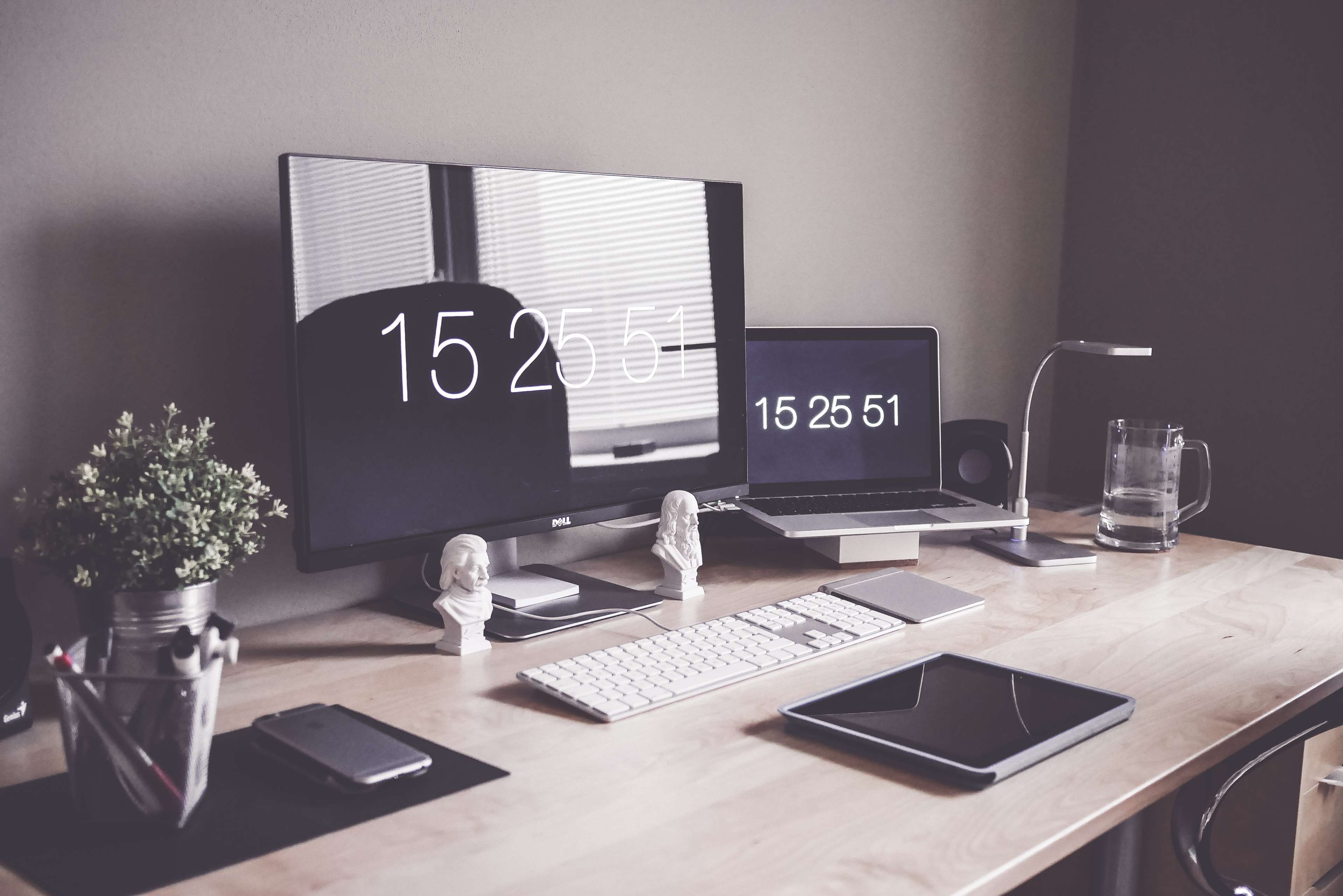 3840x2562 setup HD wallpaper, background