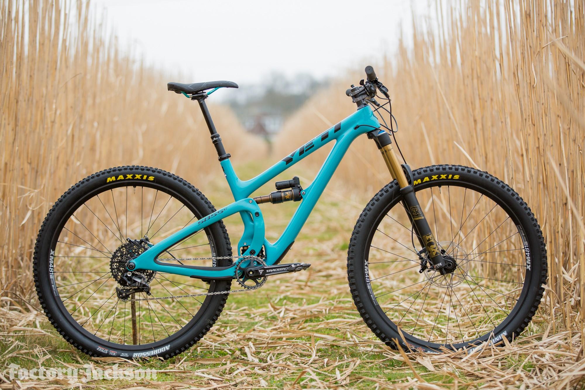 2000x1333 Yeti SB5.5C Mid Travel 29er Unveiled! Jackson Factory Jackson