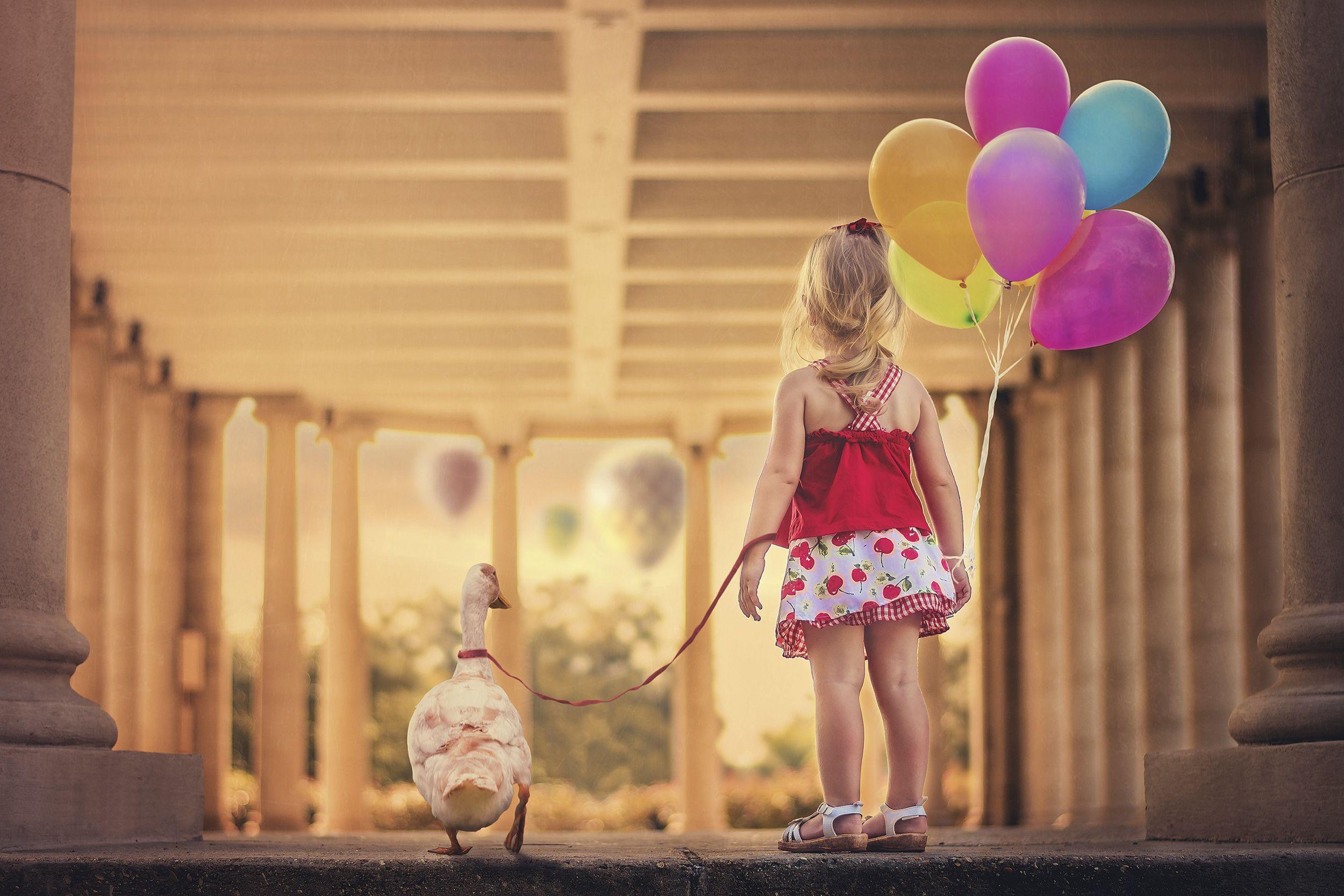2500x1667 Girl beads goose dress leash balloon f wallpaperx1667
