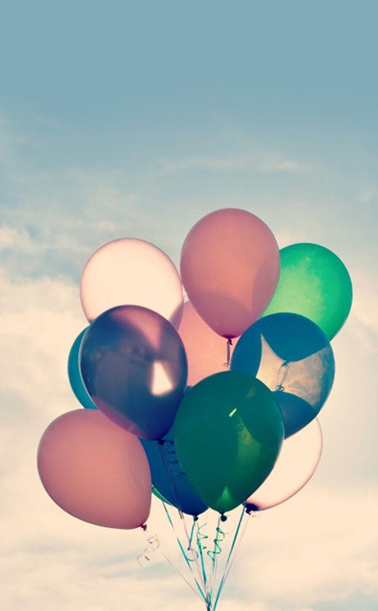 740x1196 Balloon Wallpaper