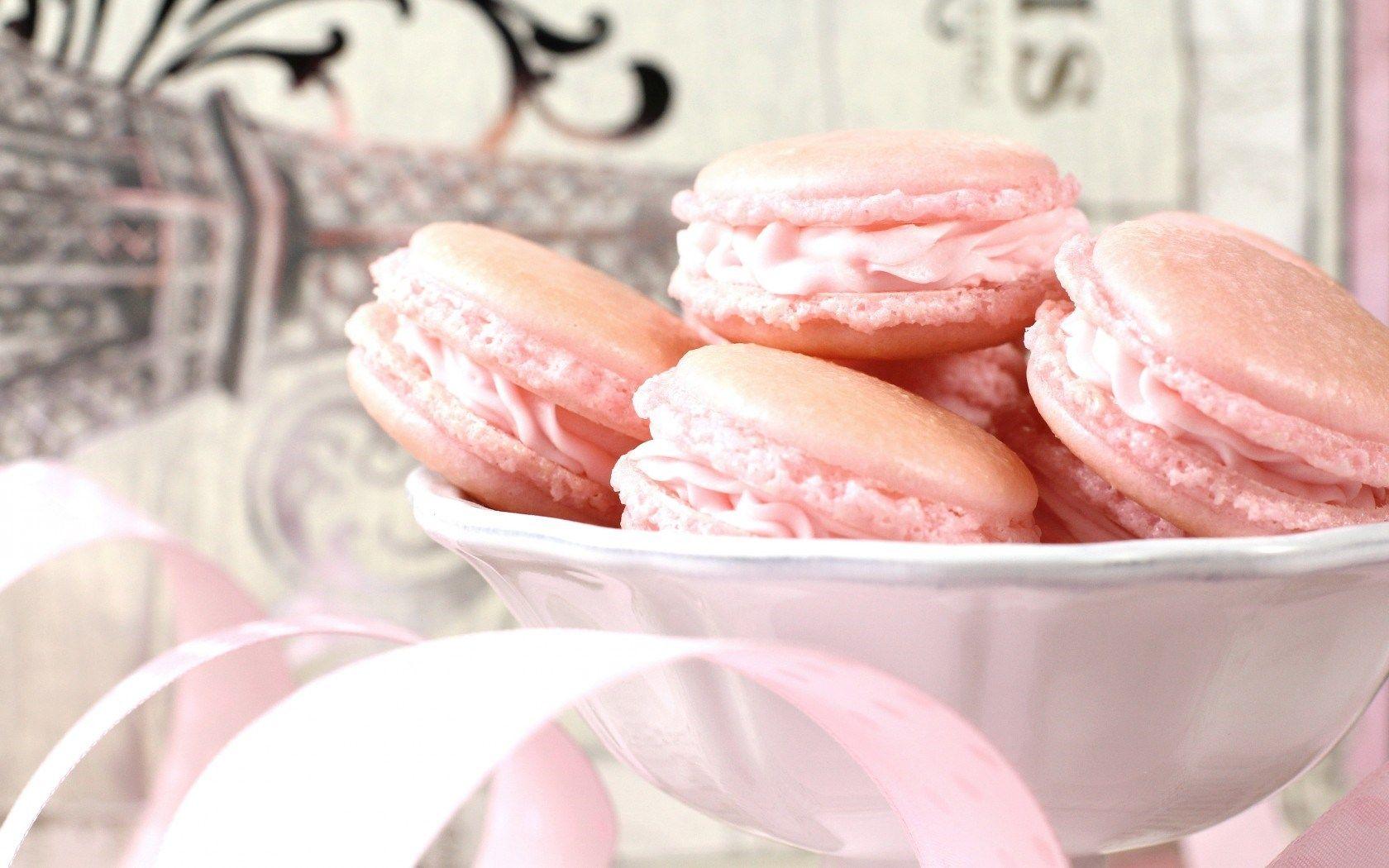 1680x1050 Macaron Wallpaper