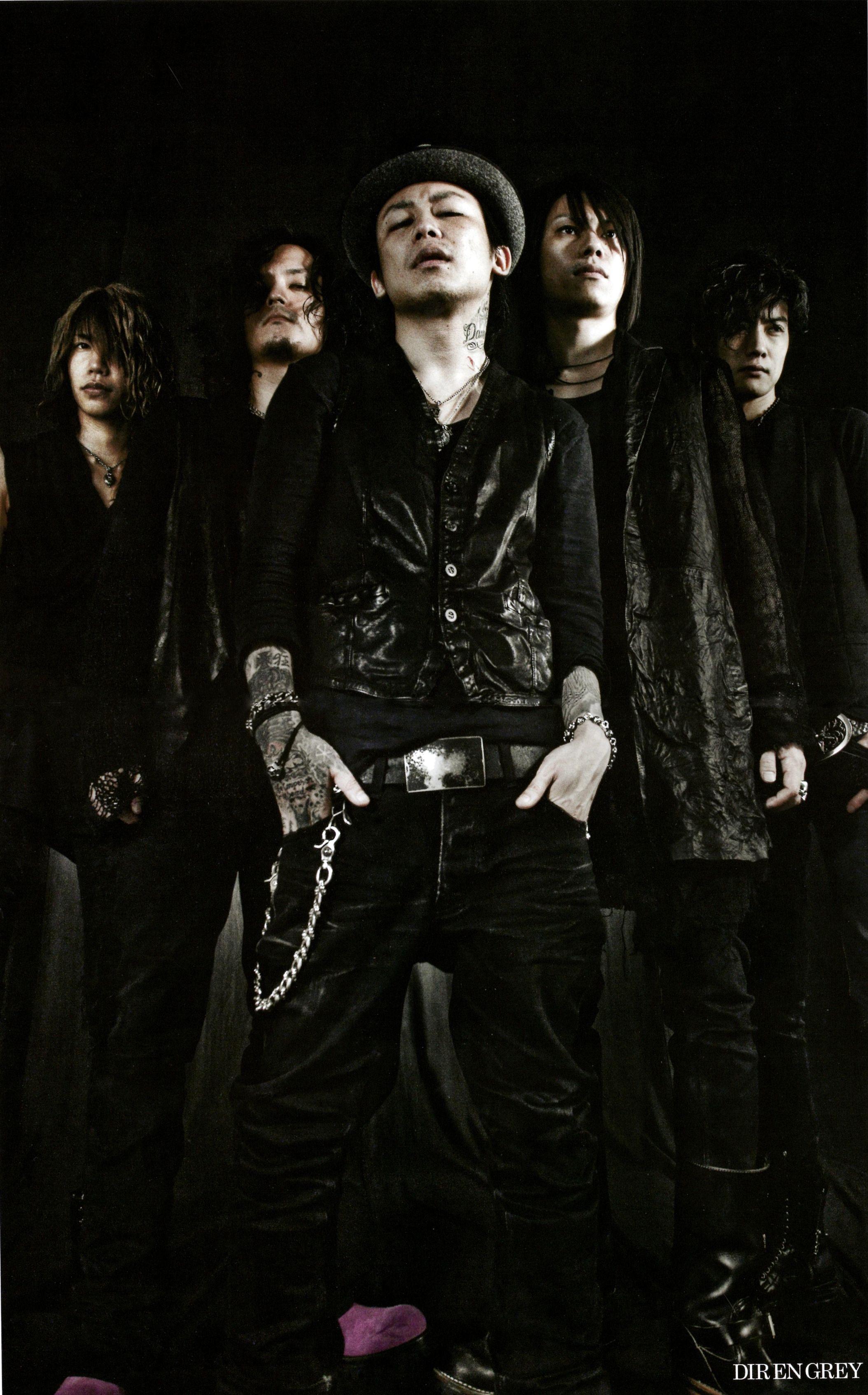 2108x3386 Dir en Grey and Scan Gallery