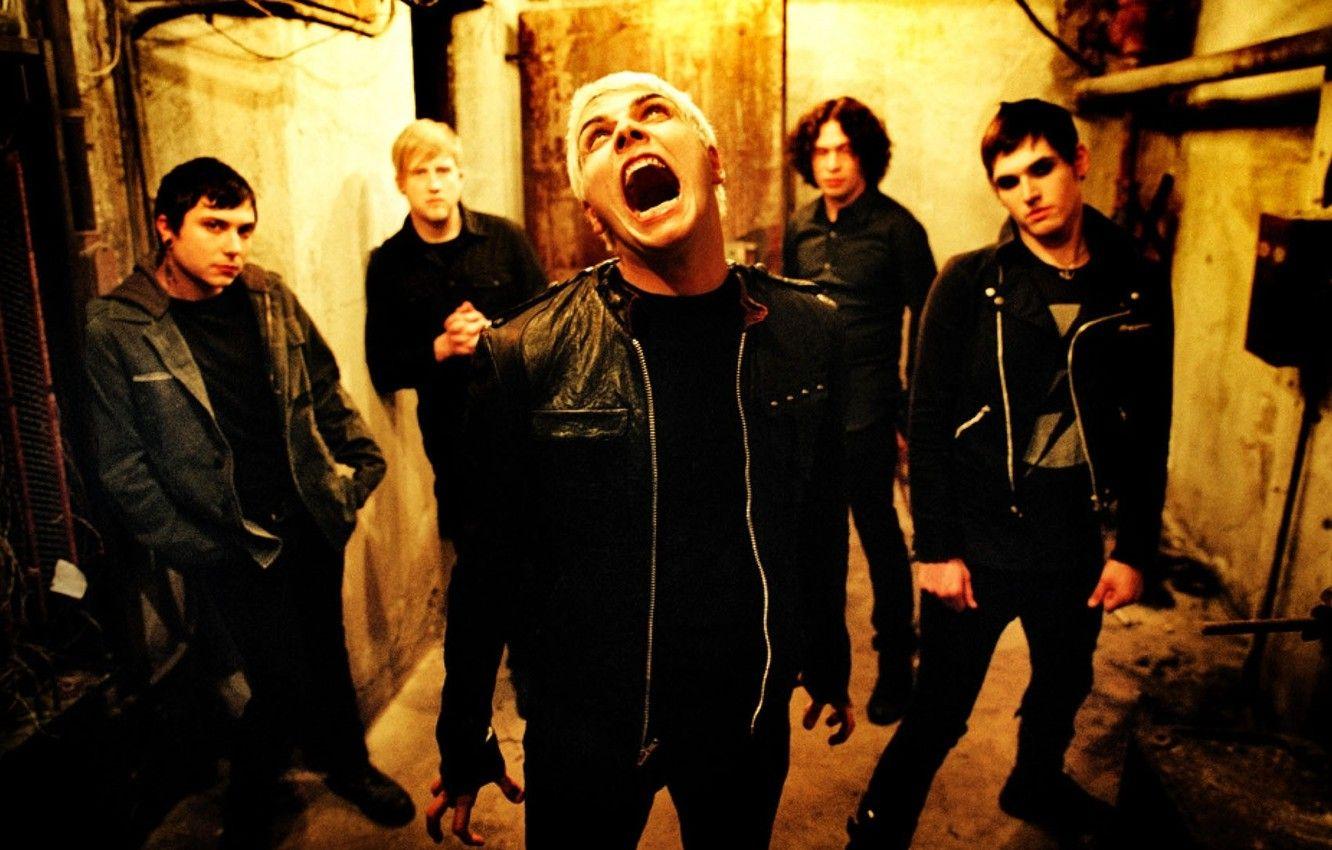 1332x850 Wallpaper gerard way, mikey way, my chemical romance, frank iero, ray toro, bob bryar, the black parade image for desktop, section музыка