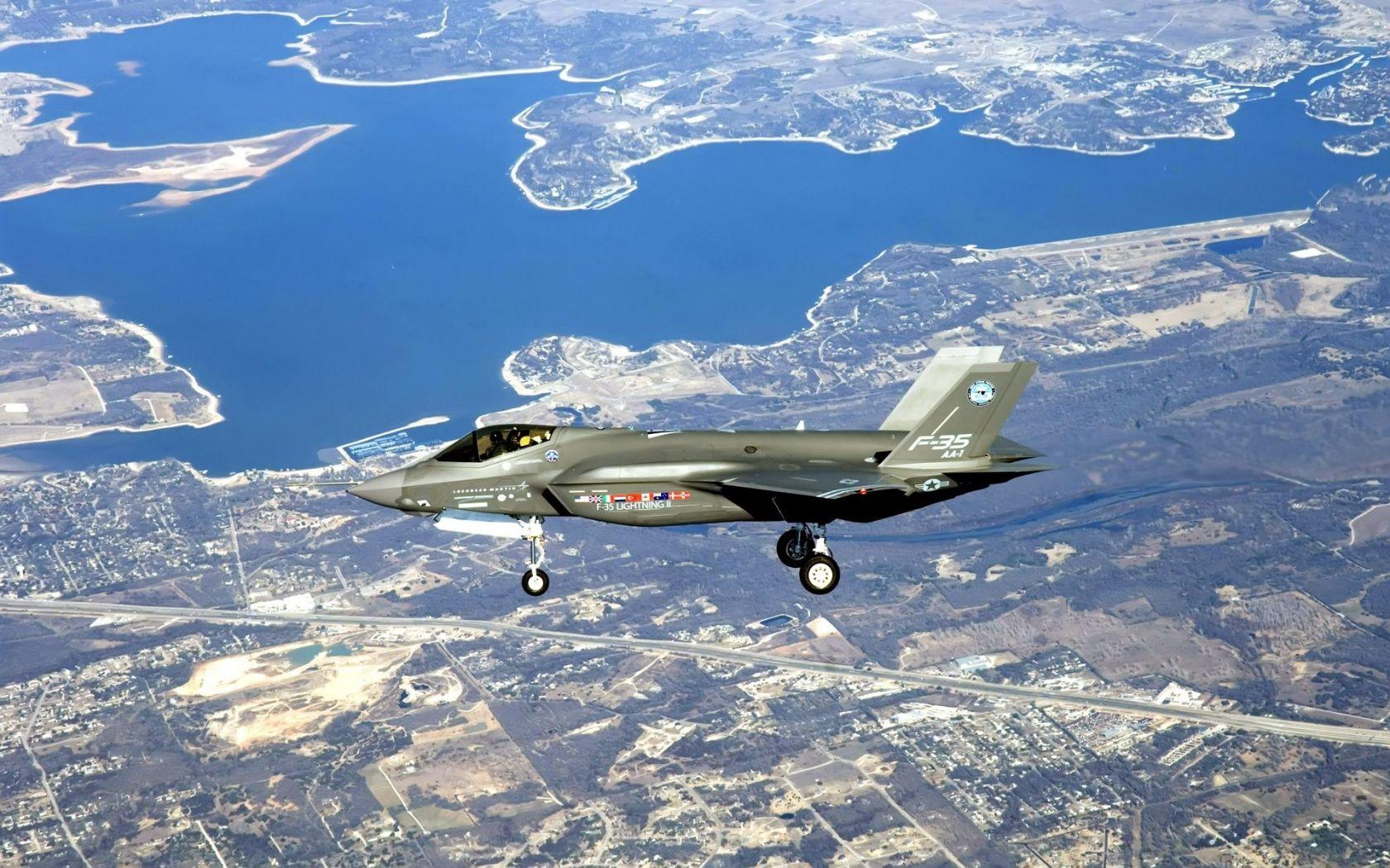 1680x1050 F 35 Lightning II Joint Strike Fighter Wallpaper in jpg format for free download