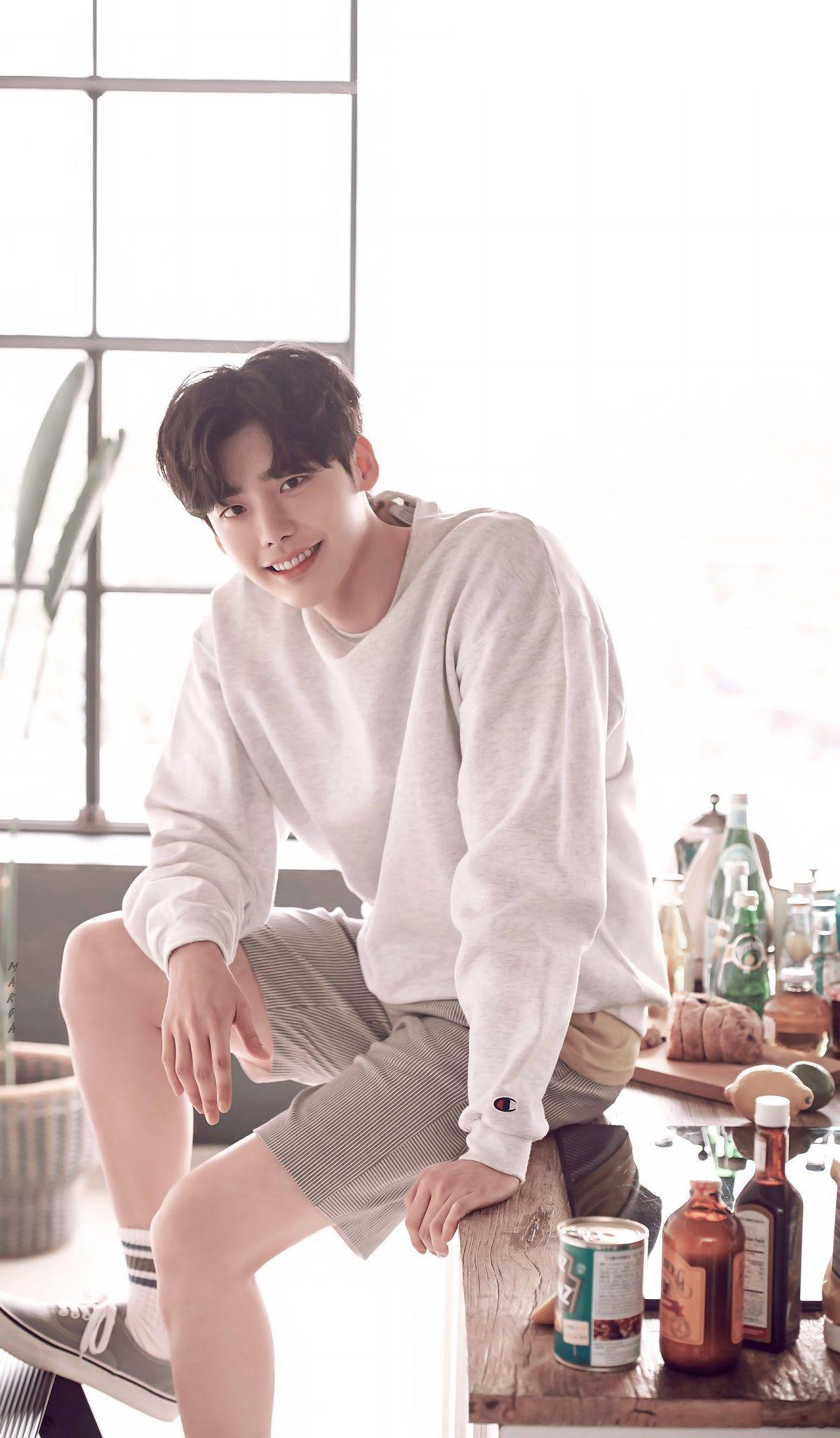 1197x2048 말가 on Twitter. Lee jong suk wallpaper, Lee jong suk, Lee jung suk