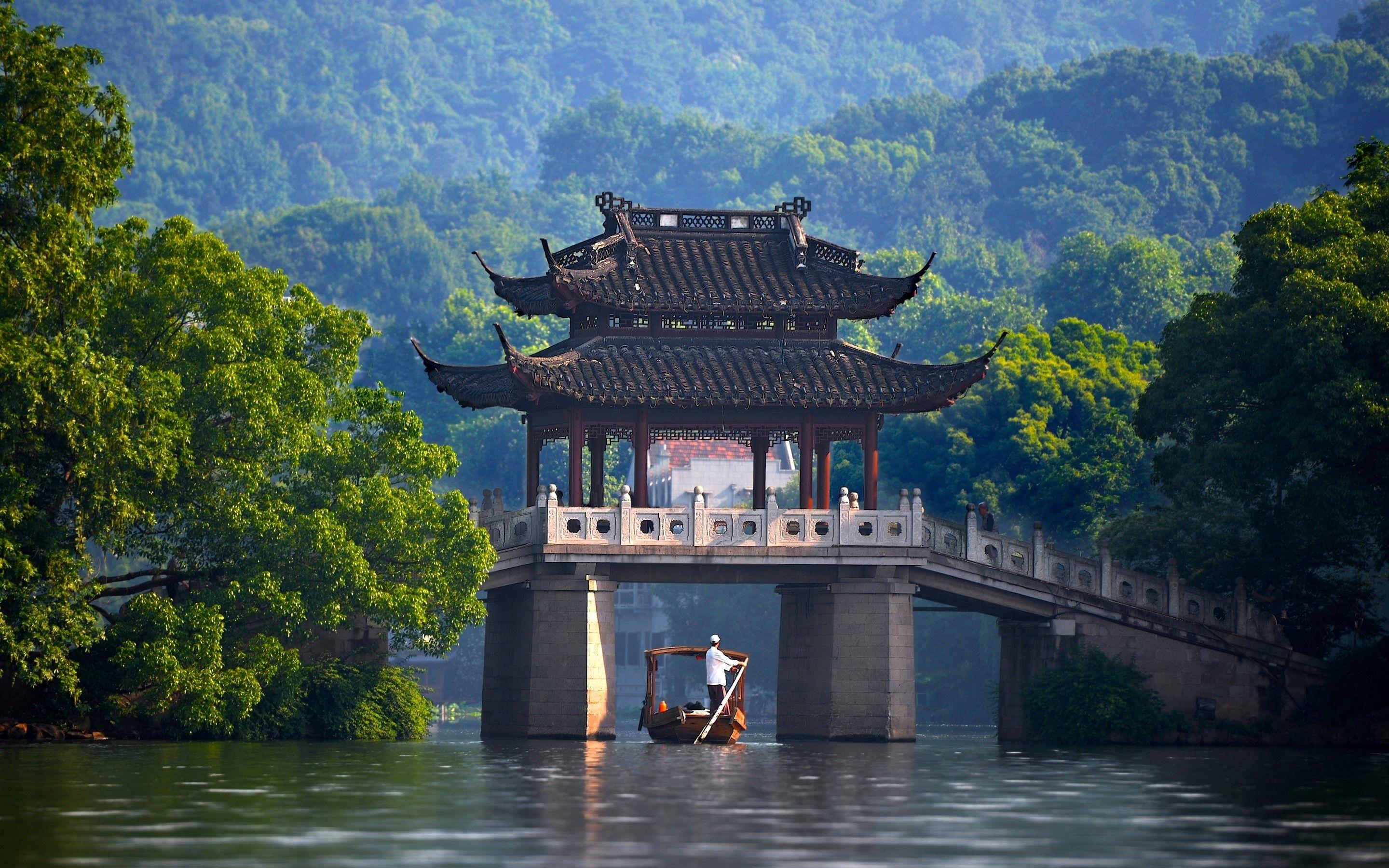 2880x1800 Download 2880x1800 Chinese Pavilion, China, Traditional Building, Bridge, Boat Wallpaper for MacBook Pro 15 inch