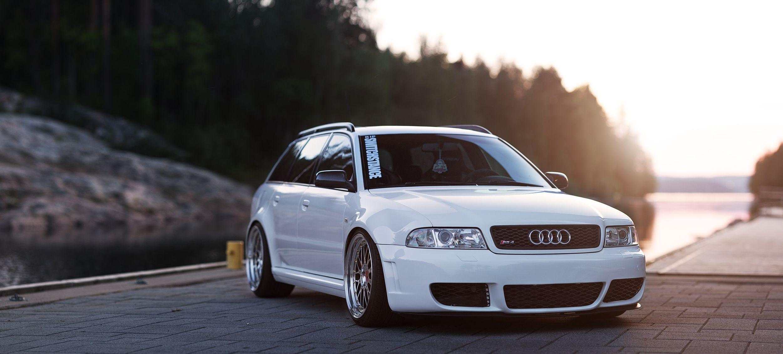 2500x1132 Audi Rs4 B5 Wallpaper