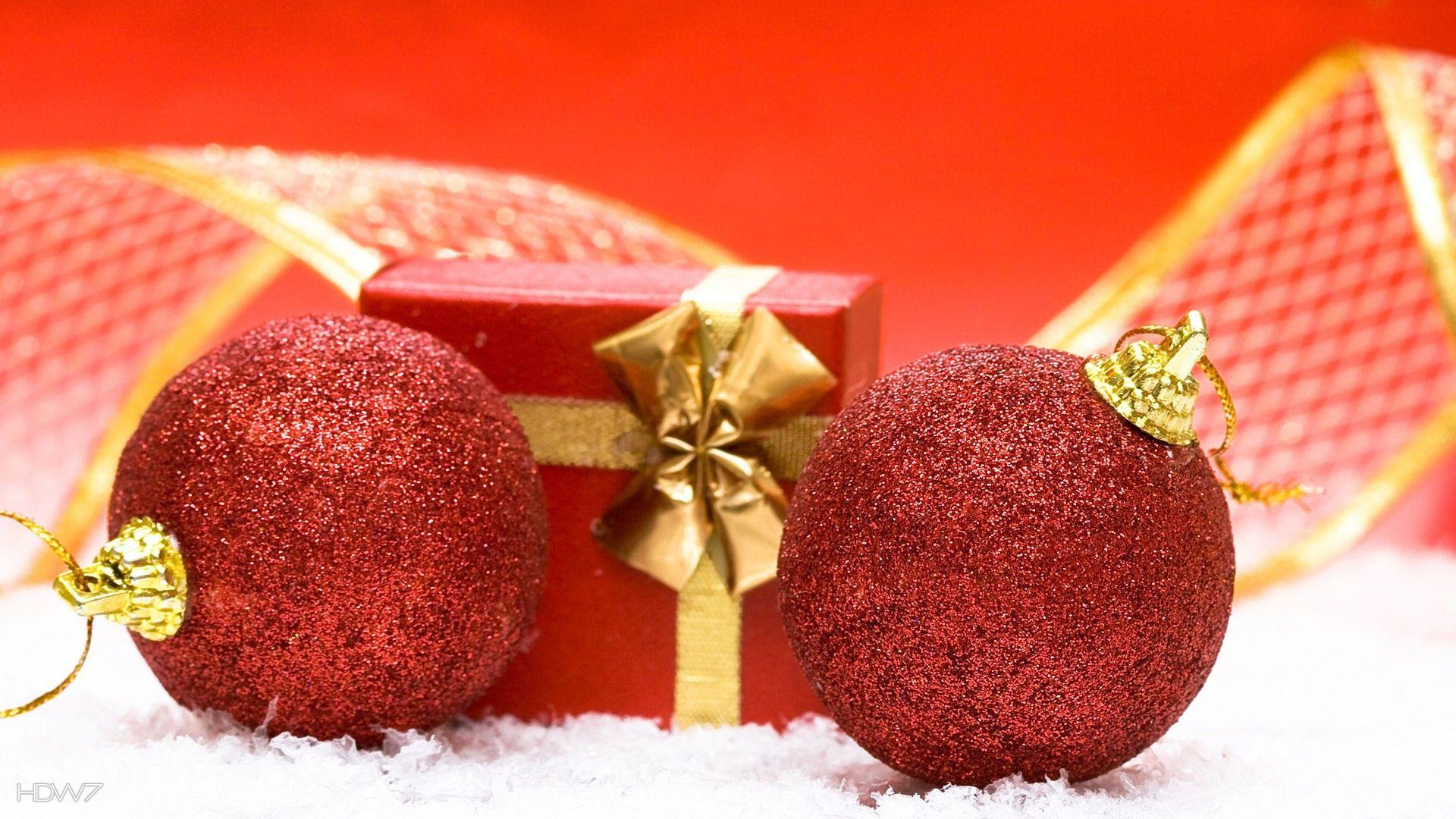 1920x1080 christmas wallpaper shiny red balls. HD wallpaper gallery