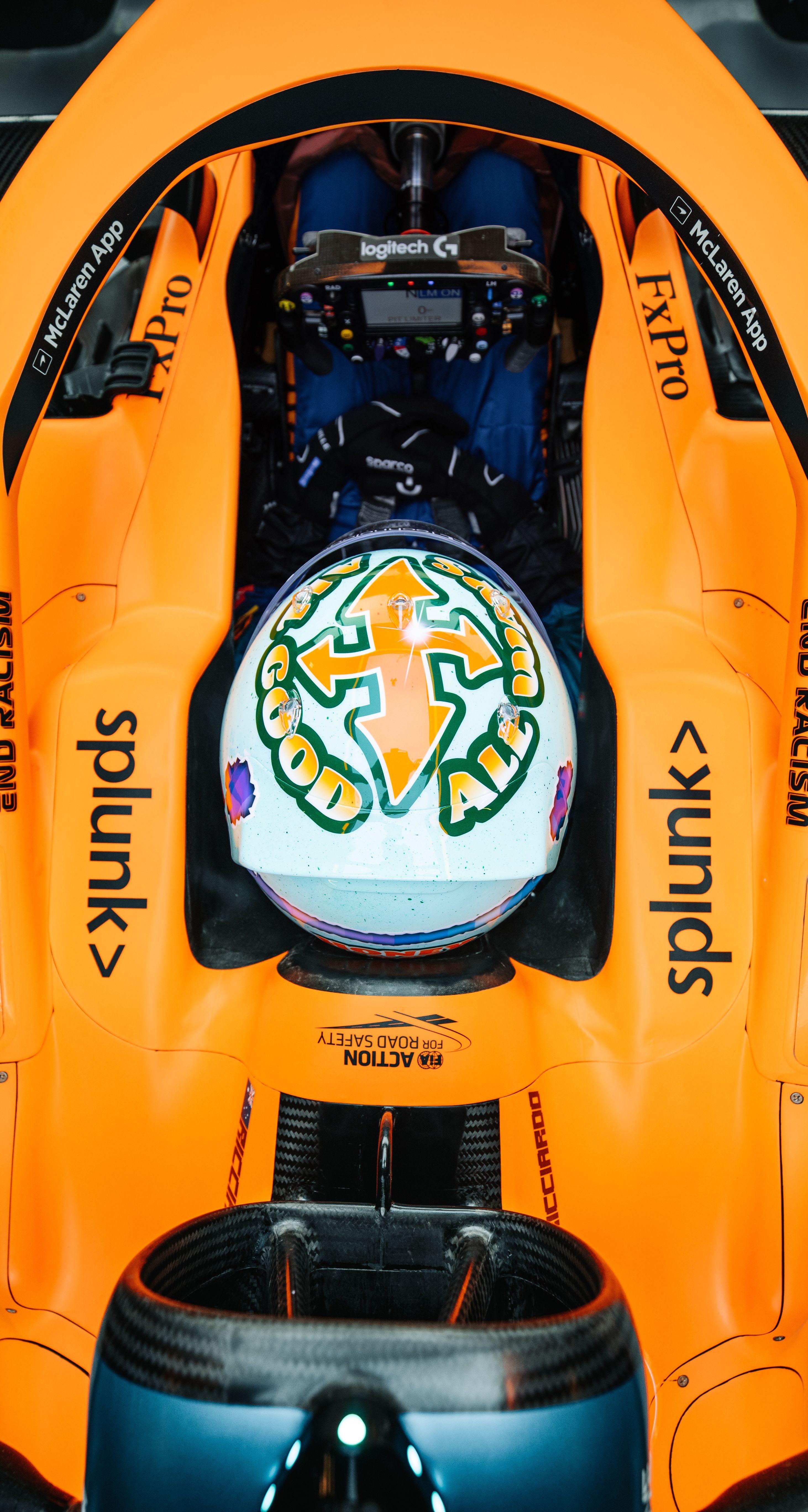 2924x5472 McLaren Racing