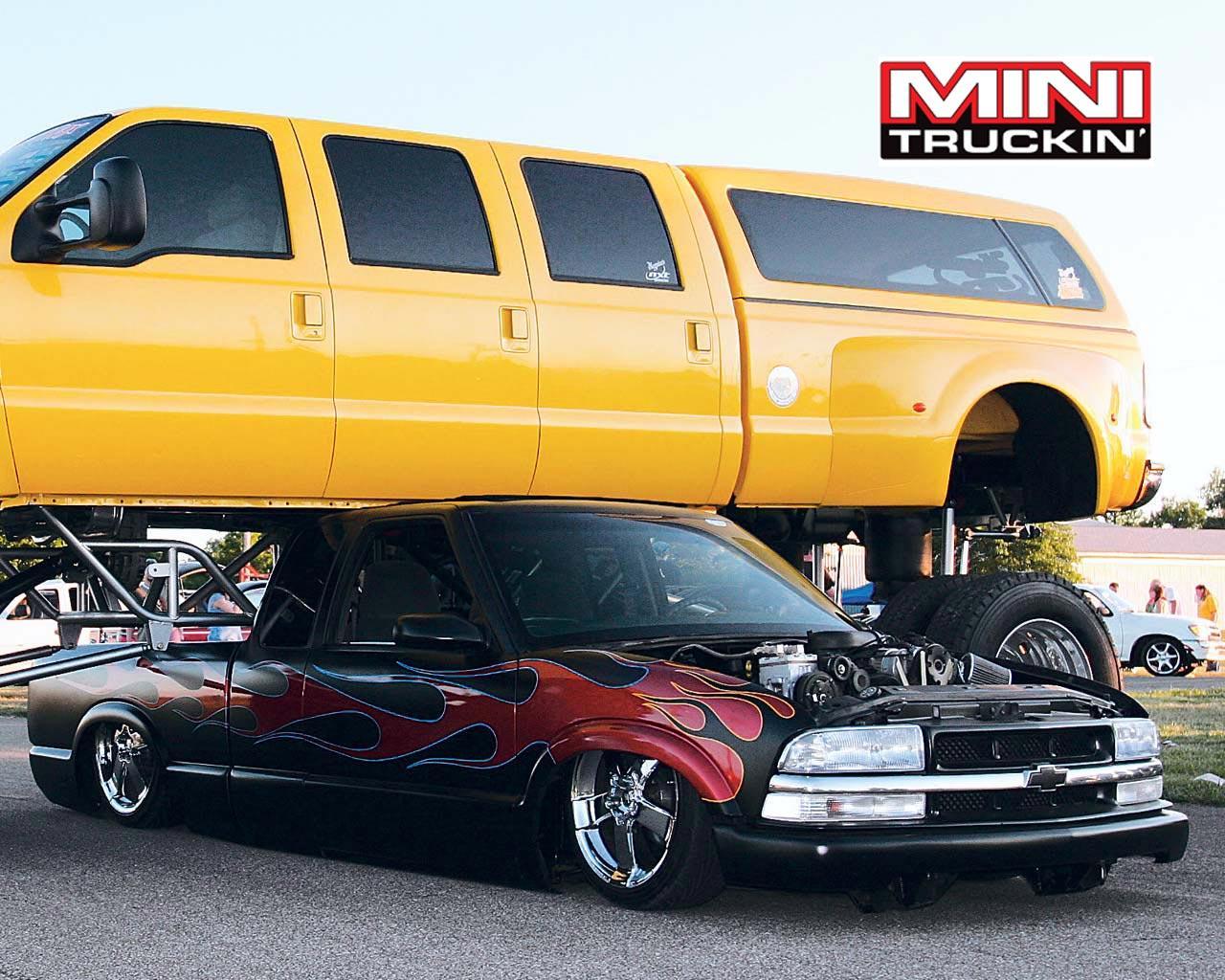 1280x1024 Custom Truck Wallpaper
