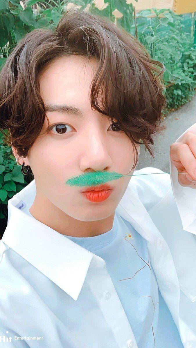 675x1200 REST.  Đại dương xanh Taehyung https://wallpaperaccess.com/full/5915070.jpg