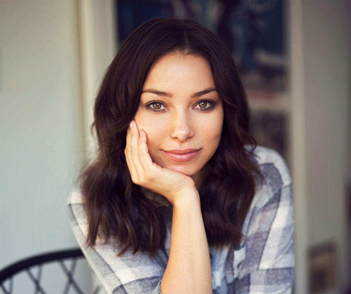 1200x1006 Jessica Parker Kennedy wallpaper