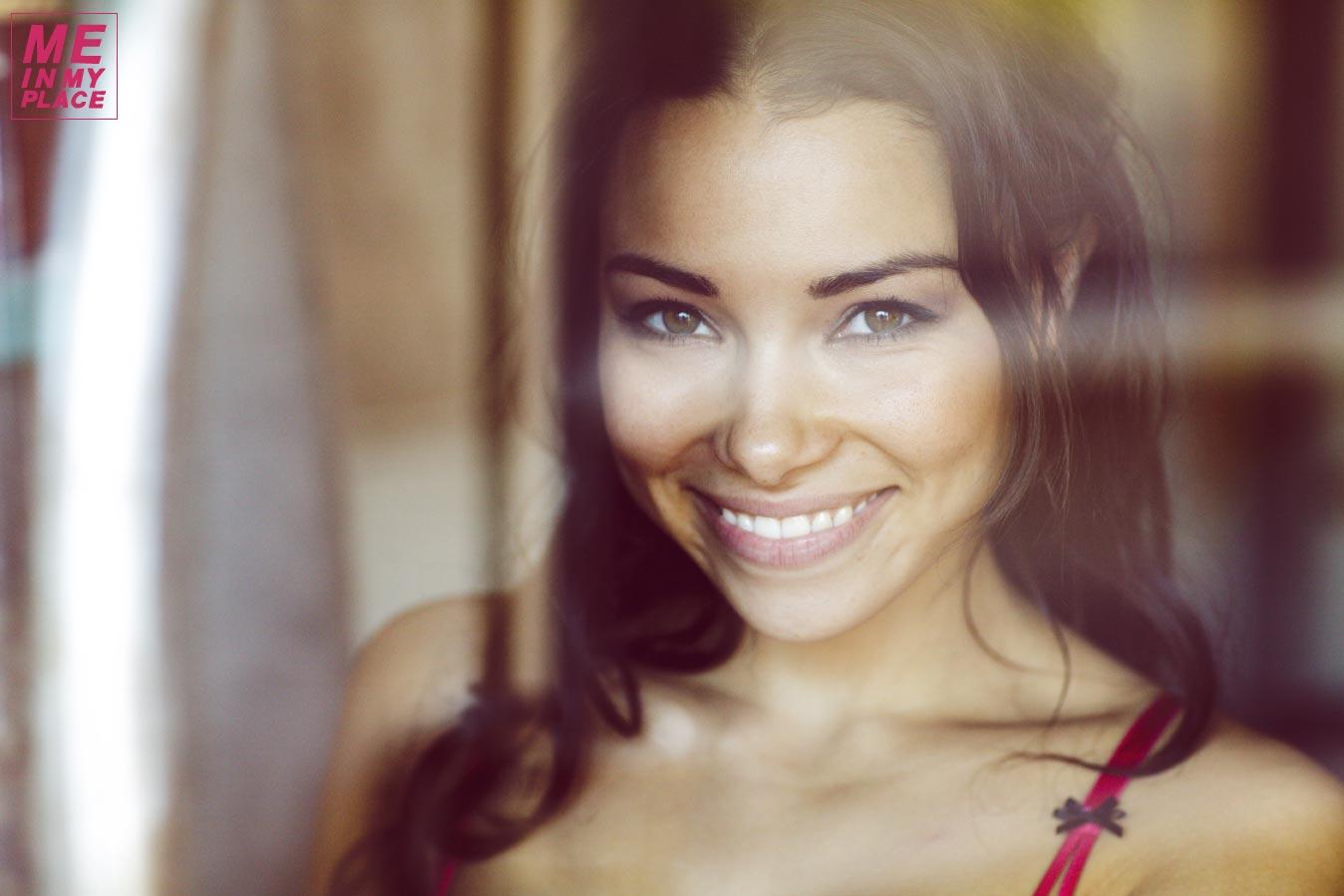 1348x899 Set 011 in My Place Central Photo Gallery. Your source for Jessica Parker Kennedy picture