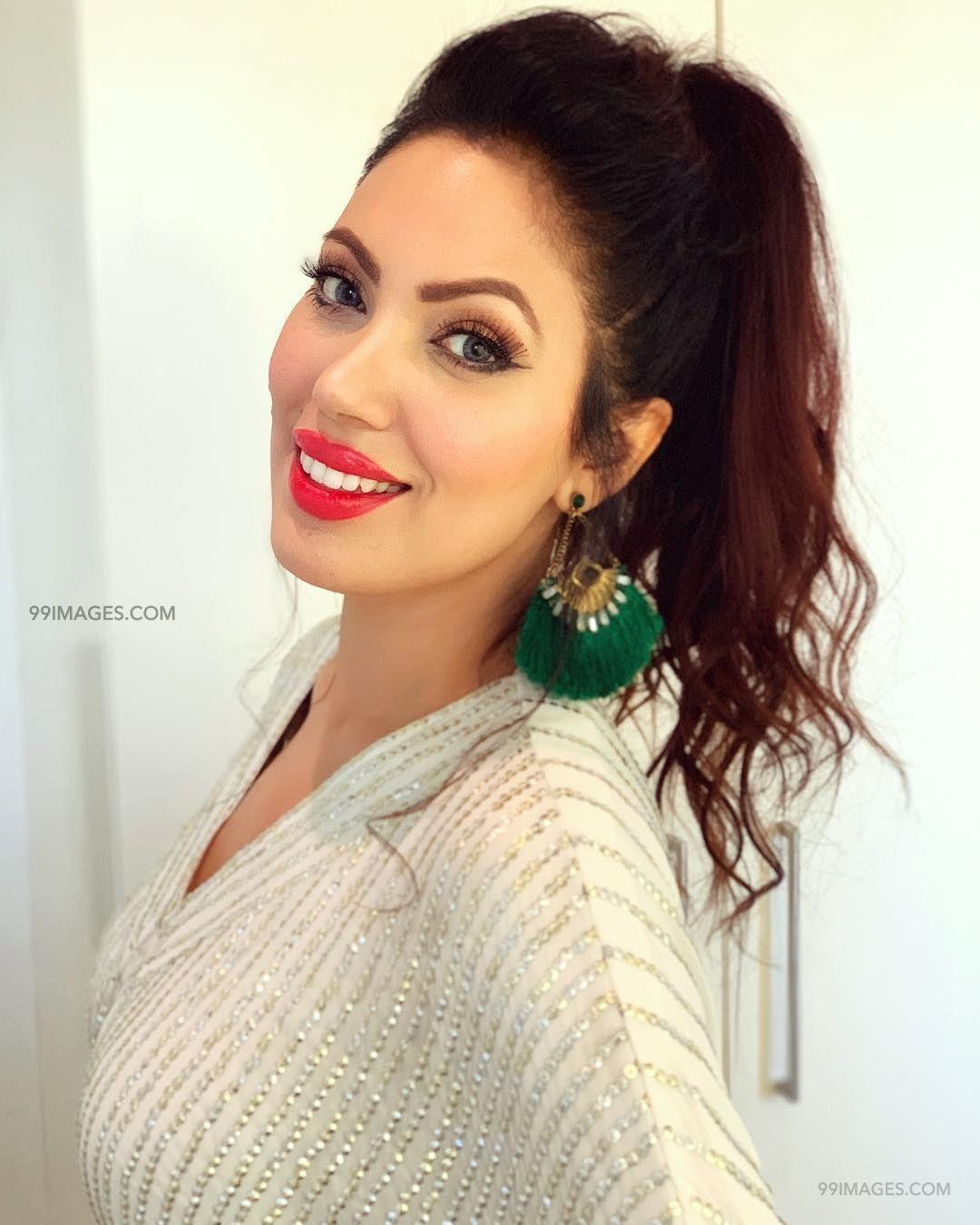 1080x1350 Munmun Dutta Beautiful HD Photo & Mobile Wallpaper HD (Android IPhone) (1080p) #munmundutta #act. HD Wallpaper For Mobile, Beautiful, Cute Celebrities