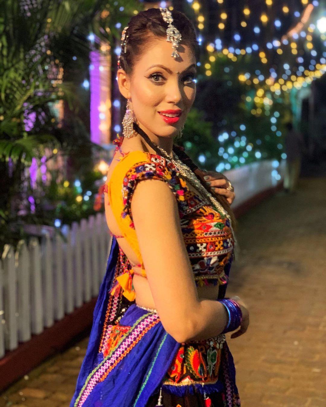 1080x1350 Munmun dutta hot avtar Actresses Image Gallery