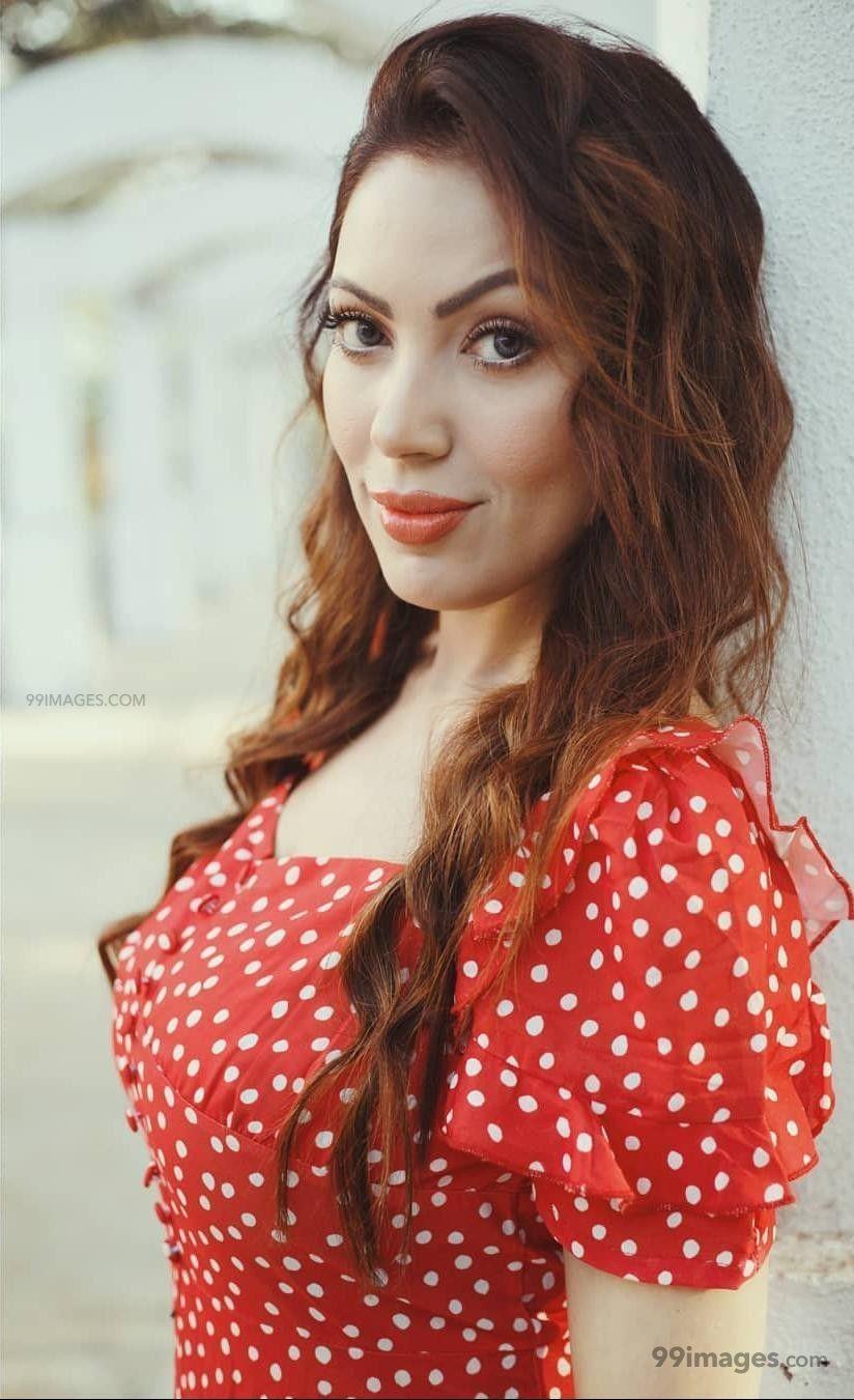 824x1351 Munmun Dutta Beautiful HD Photo & Mobile Wallpaper HD (Android IPhone) (1080p) (824x1351) (2021)