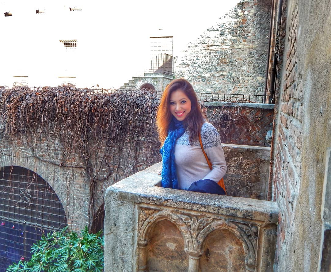1080x887 Munmun Dutta Wallpaper