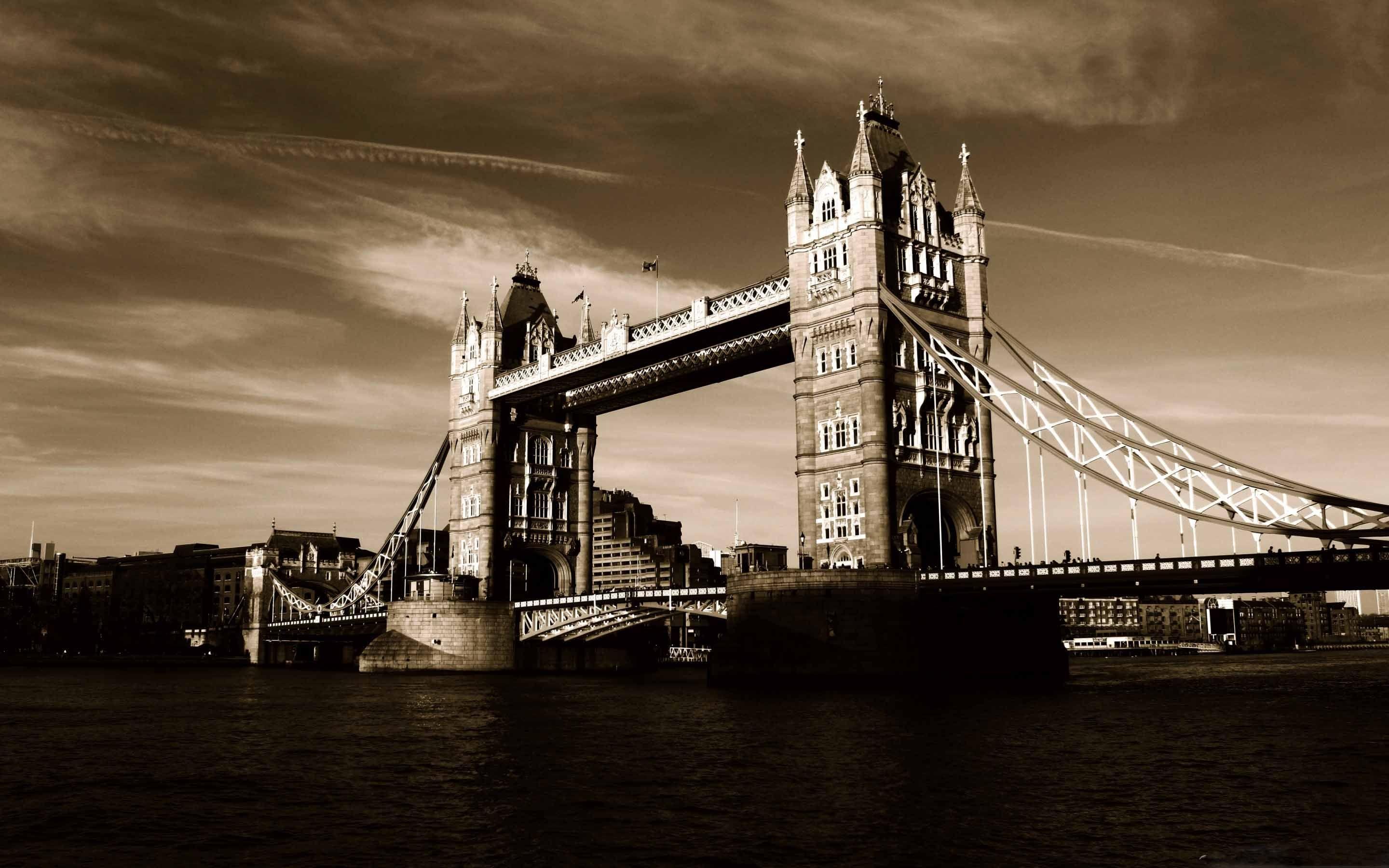 2880x1800 London View MacBook Air Wallpaper Download