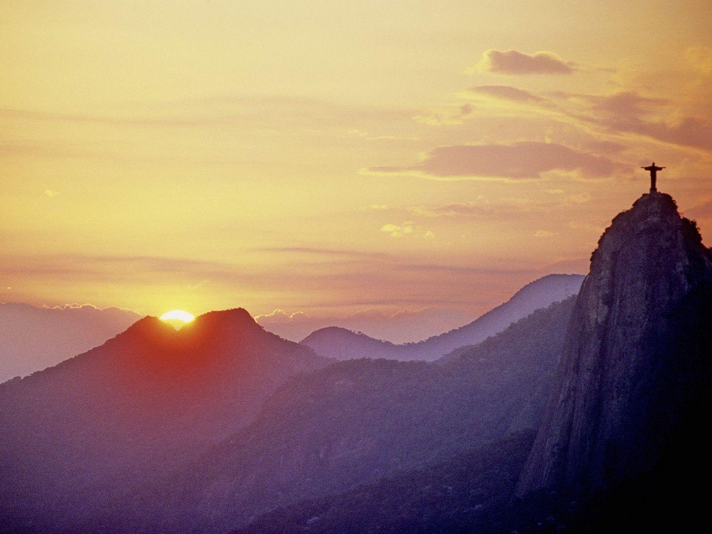 1440x1080 Known places: Christ The Redeemer At Sunset, Rio De Janeiro, Brazil, desktop wal