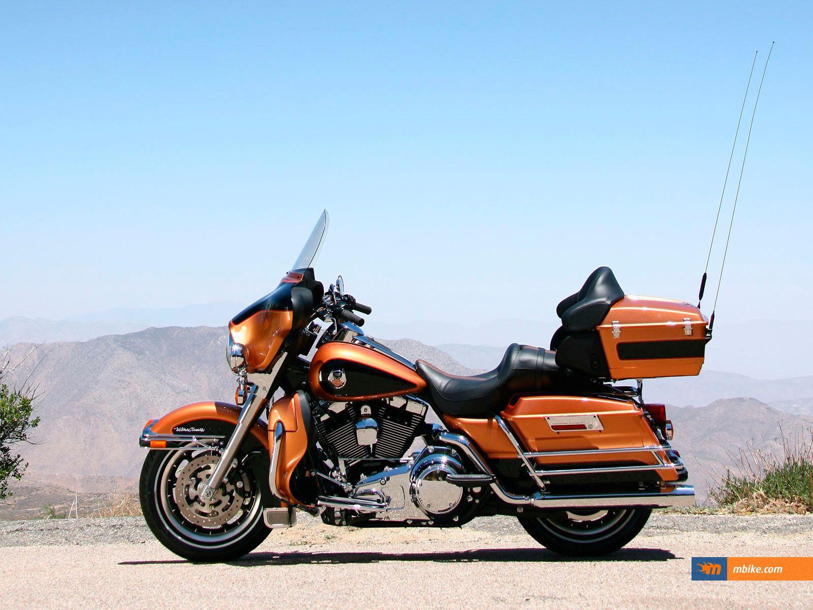 1600x1200 Harley Davidson FLHTCU Electra Glide Ultra Classic Wallpaper